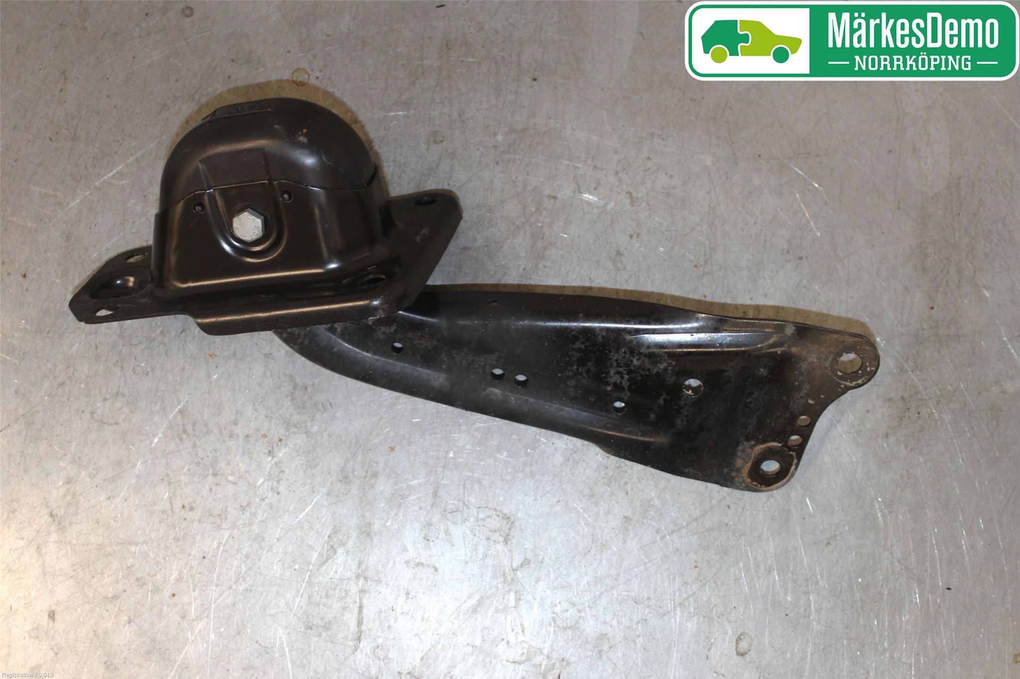 Volkswagen VW GOLF / E-GOLF VII 13-20 Bærearm Bak Venstre
