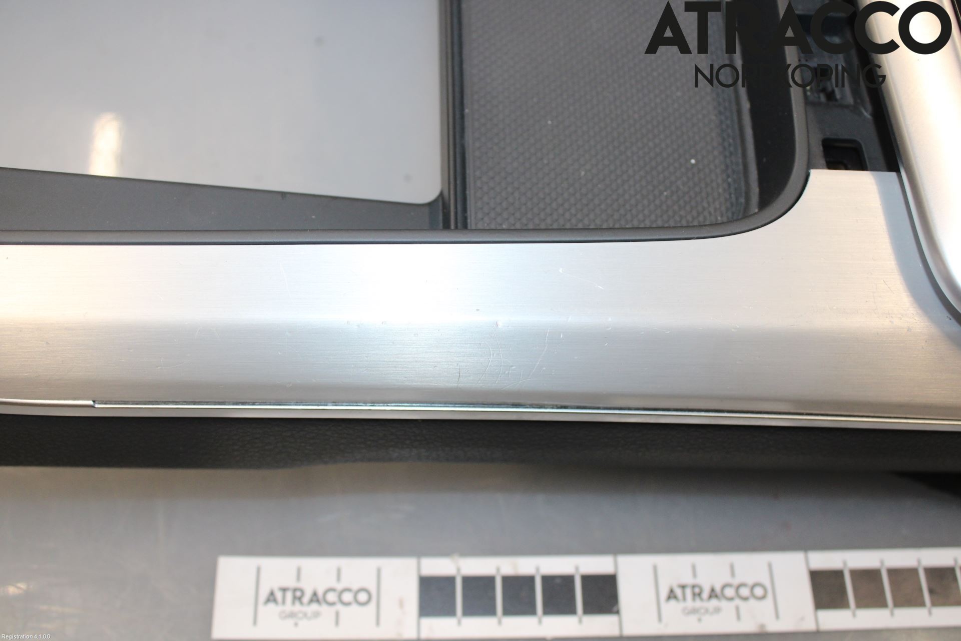 Audi Q7/SQ7 Instrumentkonsoll Midt