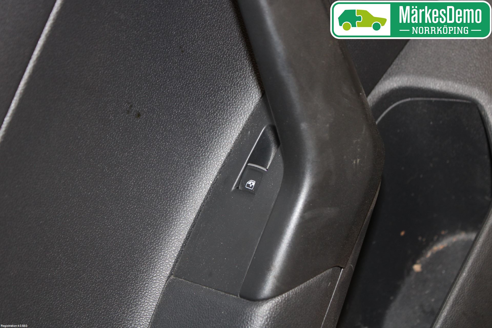 Volkswagen VW POLO VI 18->> Innr Dørtrekk Venstre