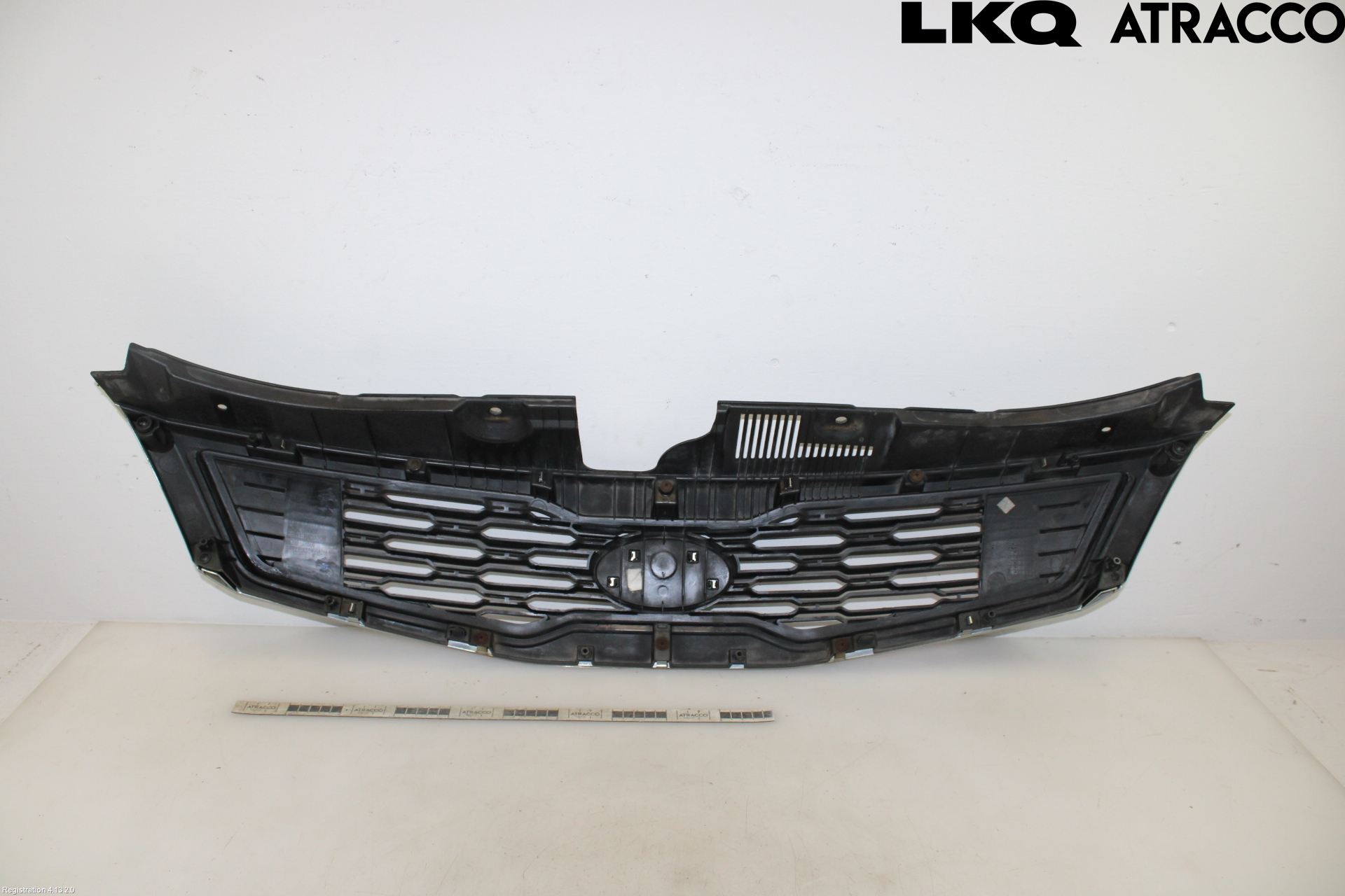 Kia CEED 06-12 Grill Komplett