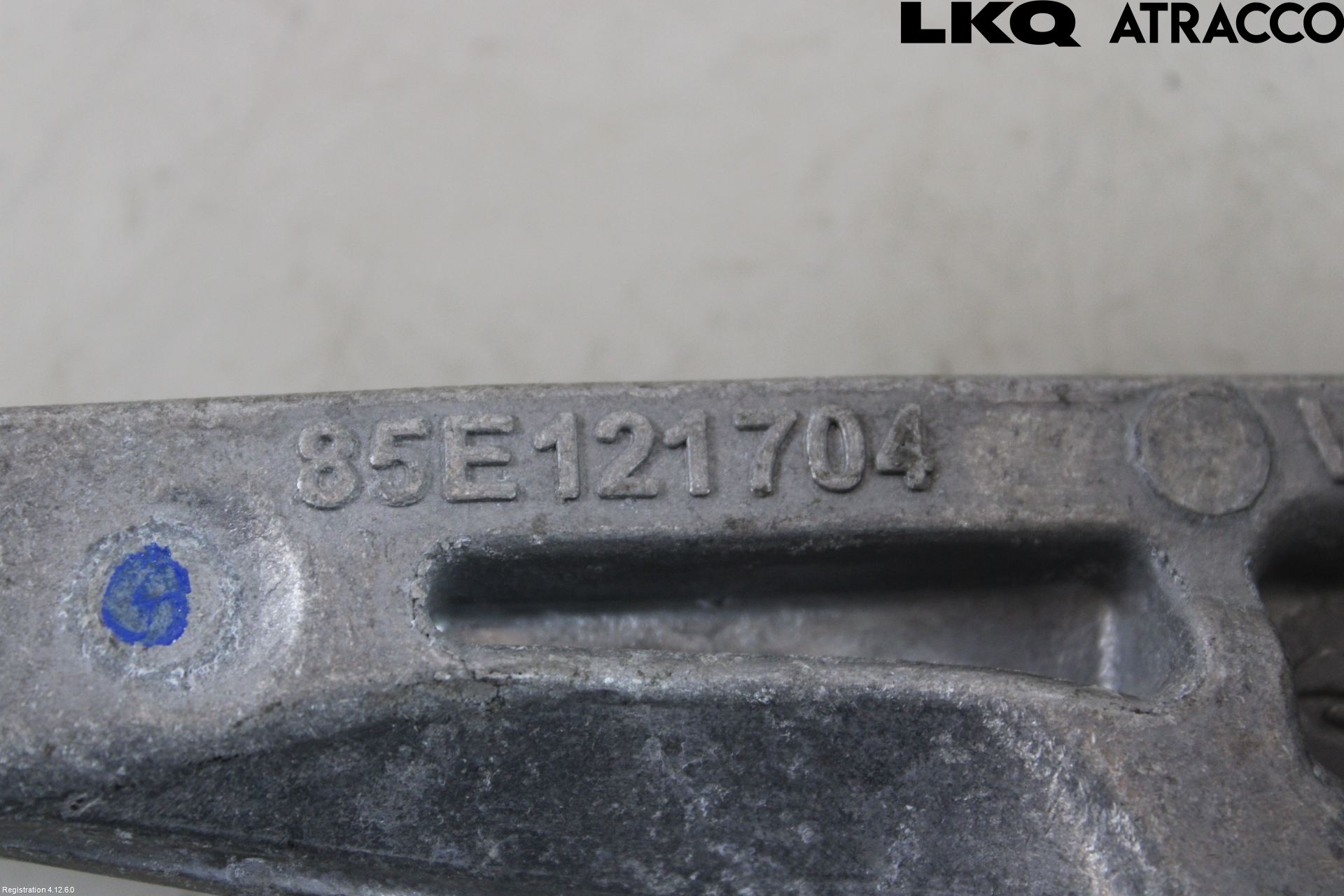 Audi Q6 E-TRON CN 24- Radiator Feste - Ramme - Bjelk
