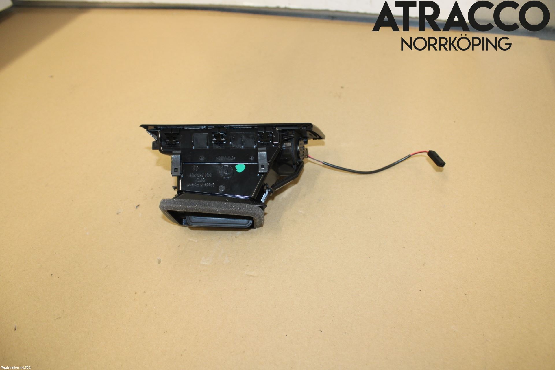 Volkswagen VW PASSAT 20-24 Dashbord Kanal - Dyse