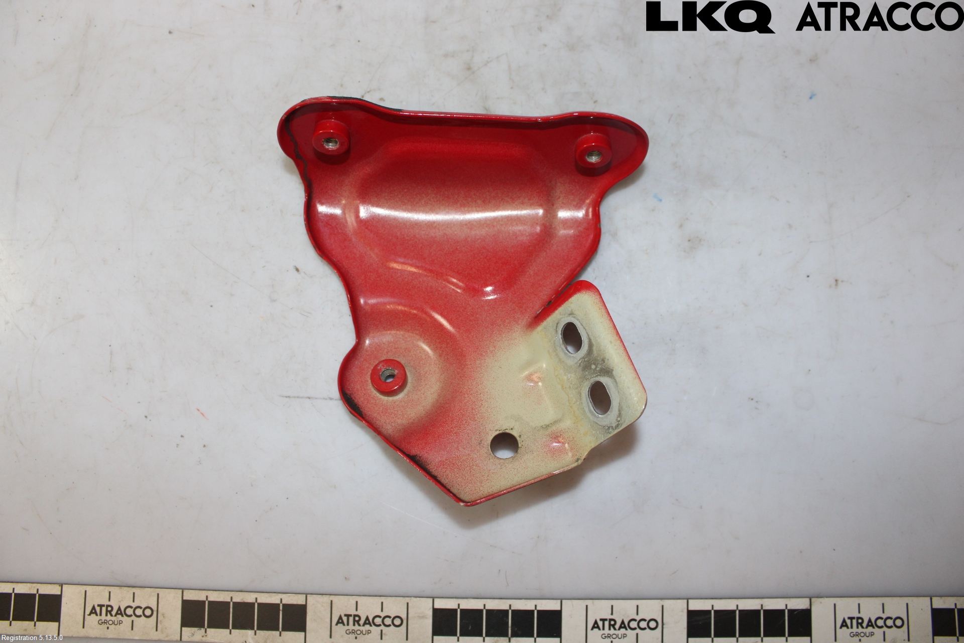 Skoda FABIA 15-21 Fenderfeste Foran Høy