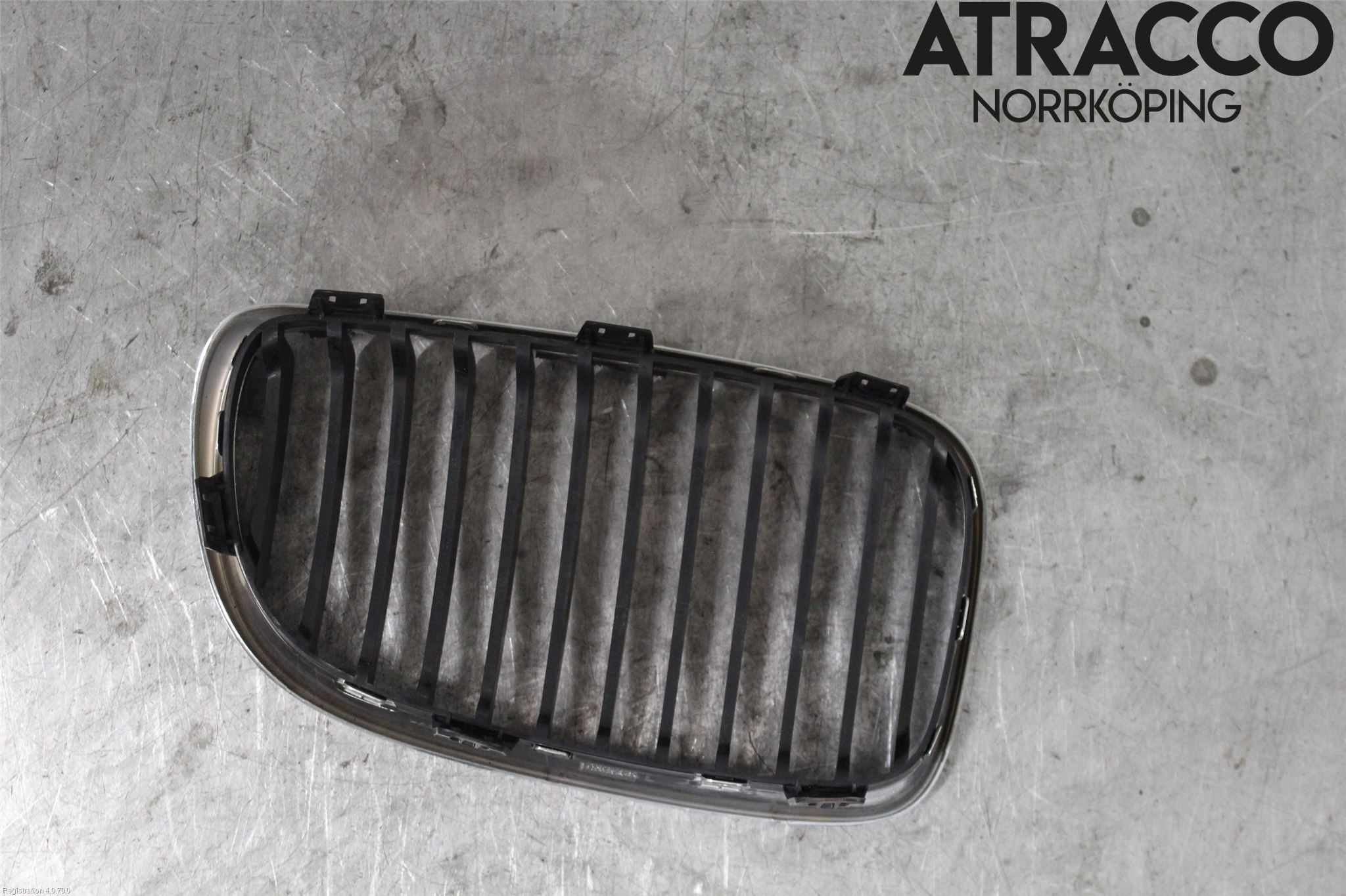 BMW 1 E87/81 5D/3D 03-11 Grilldel Venstre