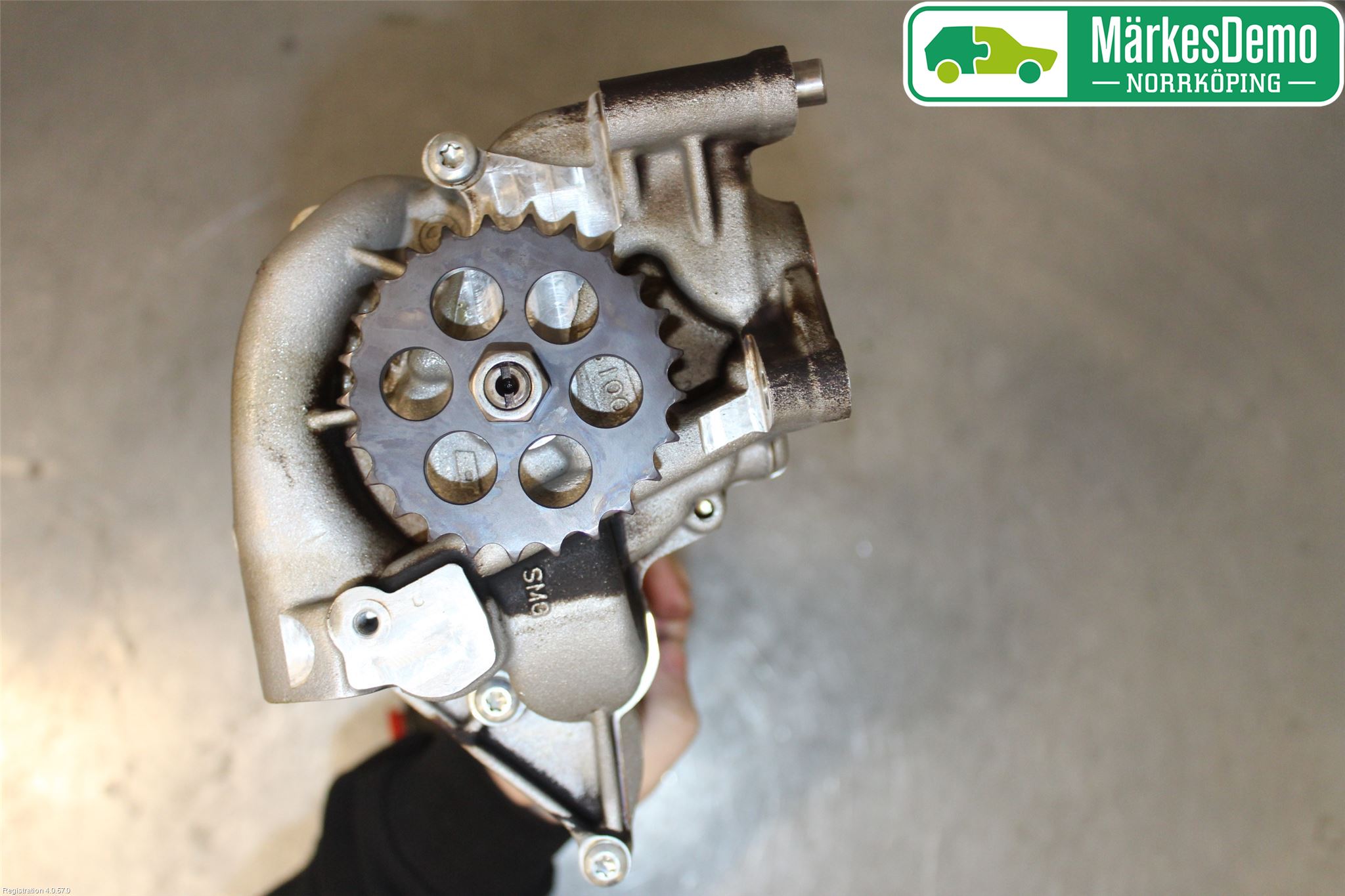 BMW 5 E60/61 Sed/Tou 02-10 Motor Oljepumpe