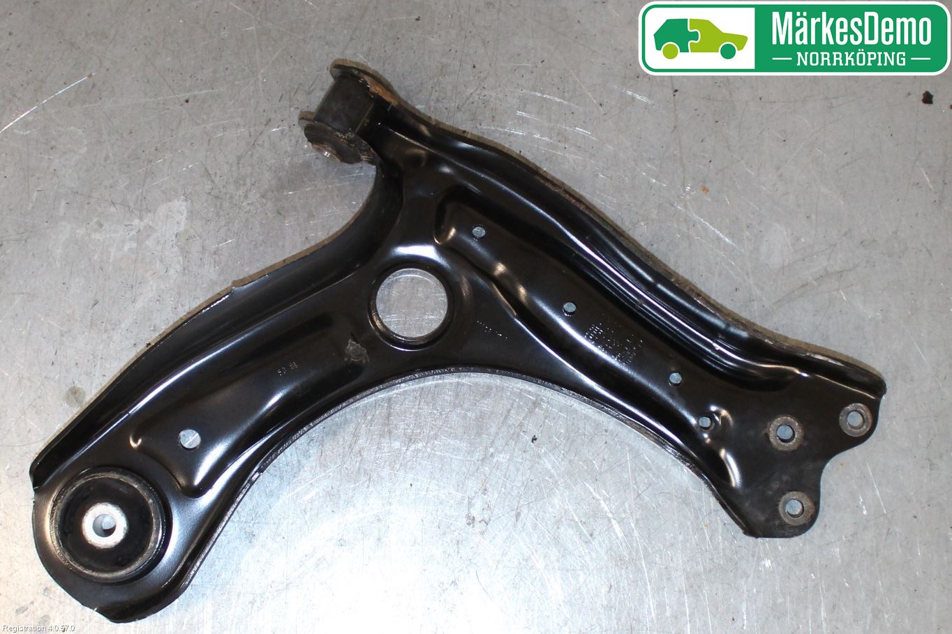 Volkswagen VW POLO 10-17 Bærearm Foran Venstre Nedre