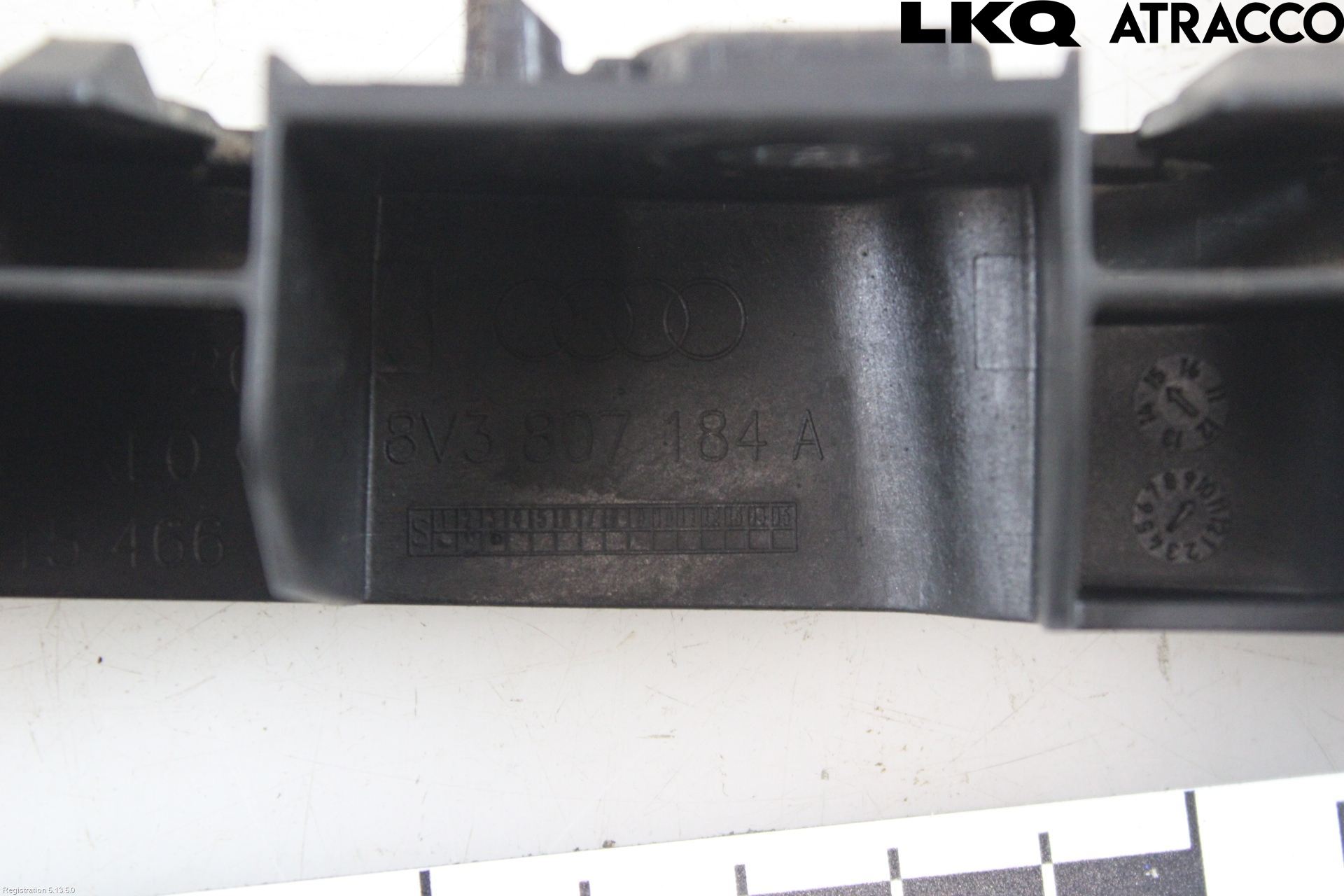 Audi A3/S3 8V 13-20 Støtfangerfeste Foran Høyre