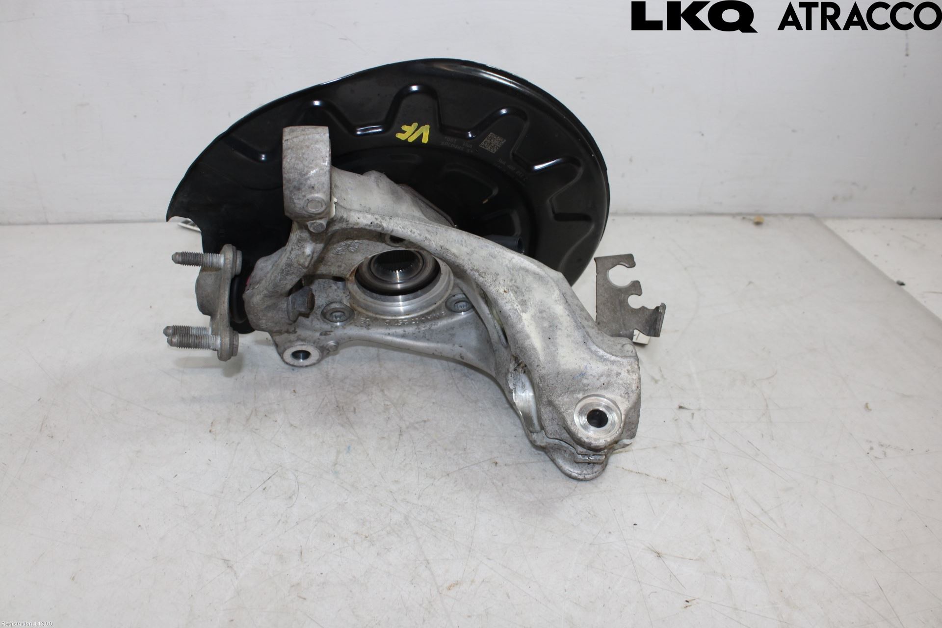 Volkswagen VW PASSAT 24- Spindel Vf