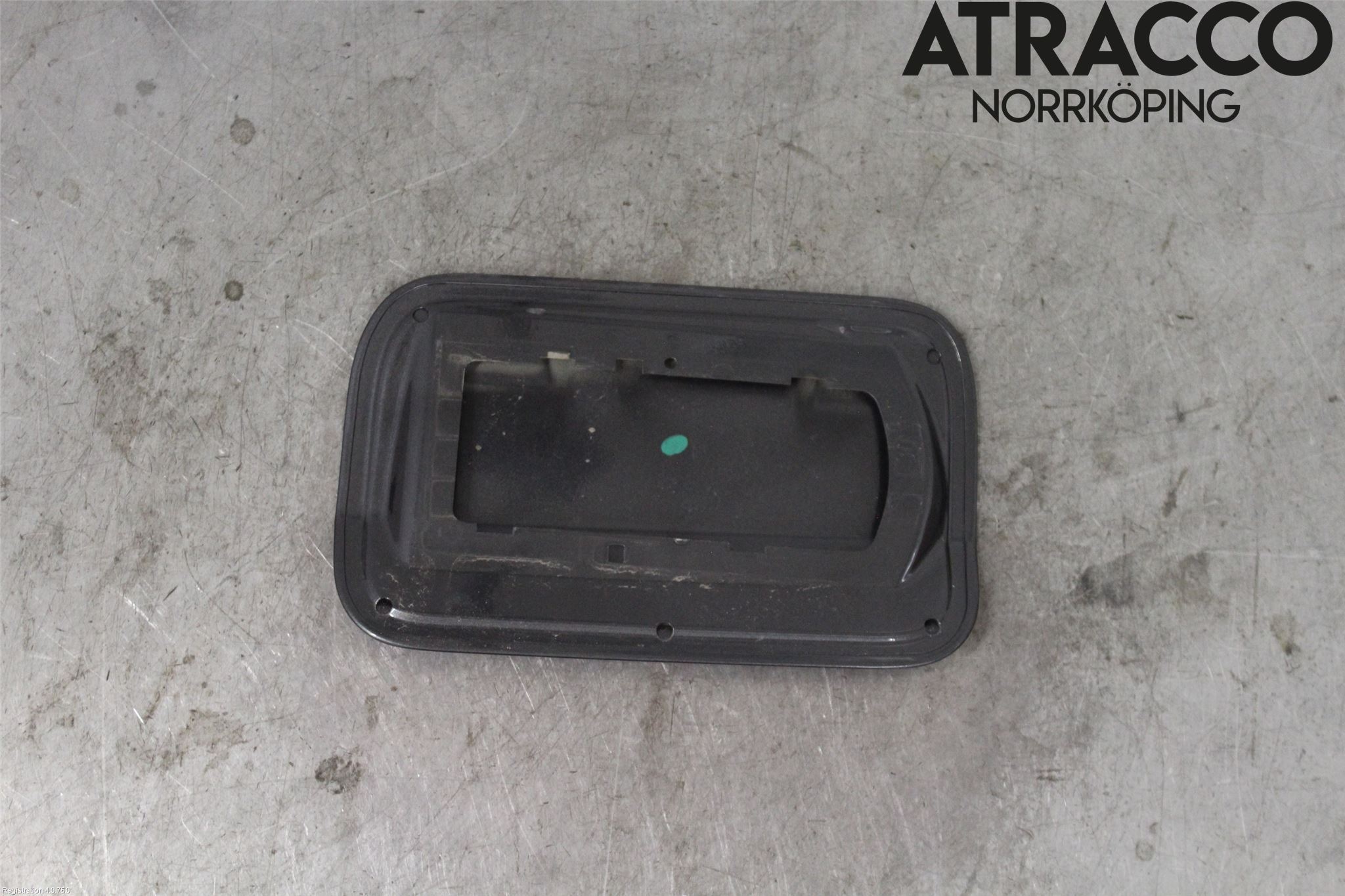 BMW 3 F30/F31/F80 12-19 Drivstoff Tankluke