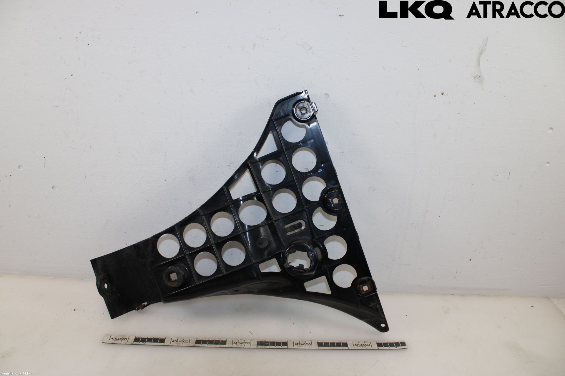 BMW 5 E60/61 Sed/Tou 02-10 Støtfangerfeste Bak Venstre