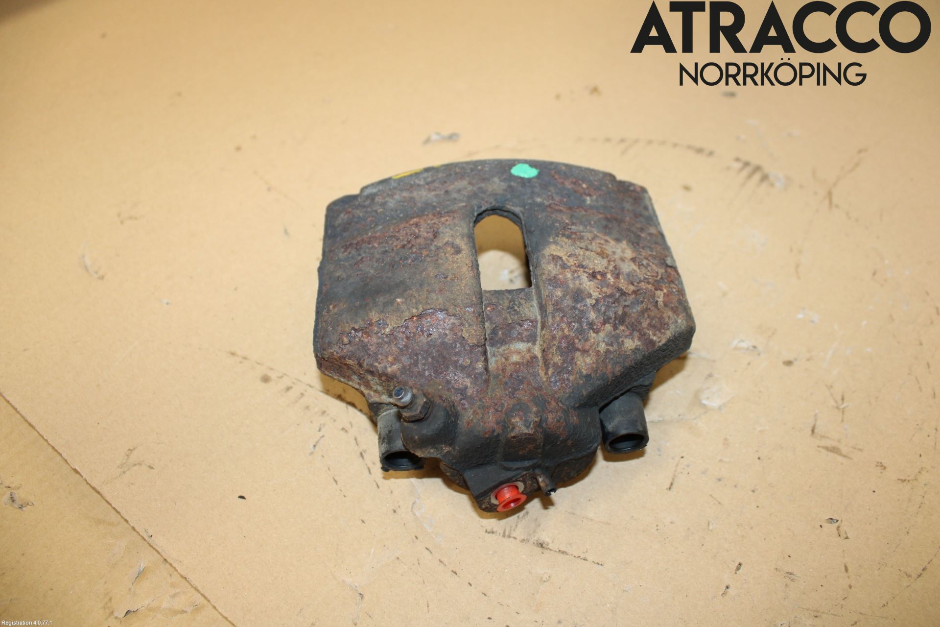 Volkswagen VW CADDY      04-10 Bremsecaliper Foran Venstre