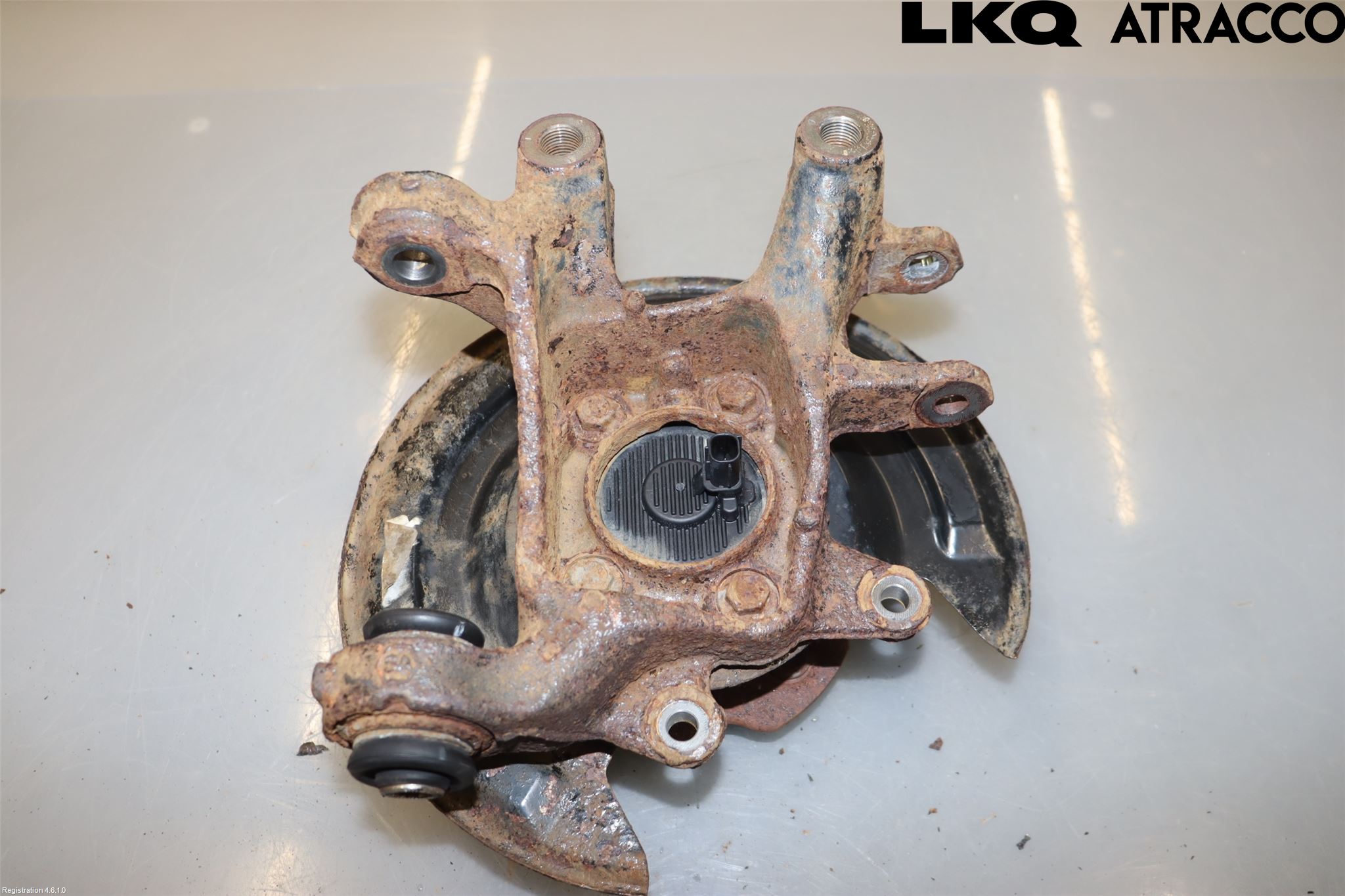 Toyota AURIS 13-19 Spindel Hb