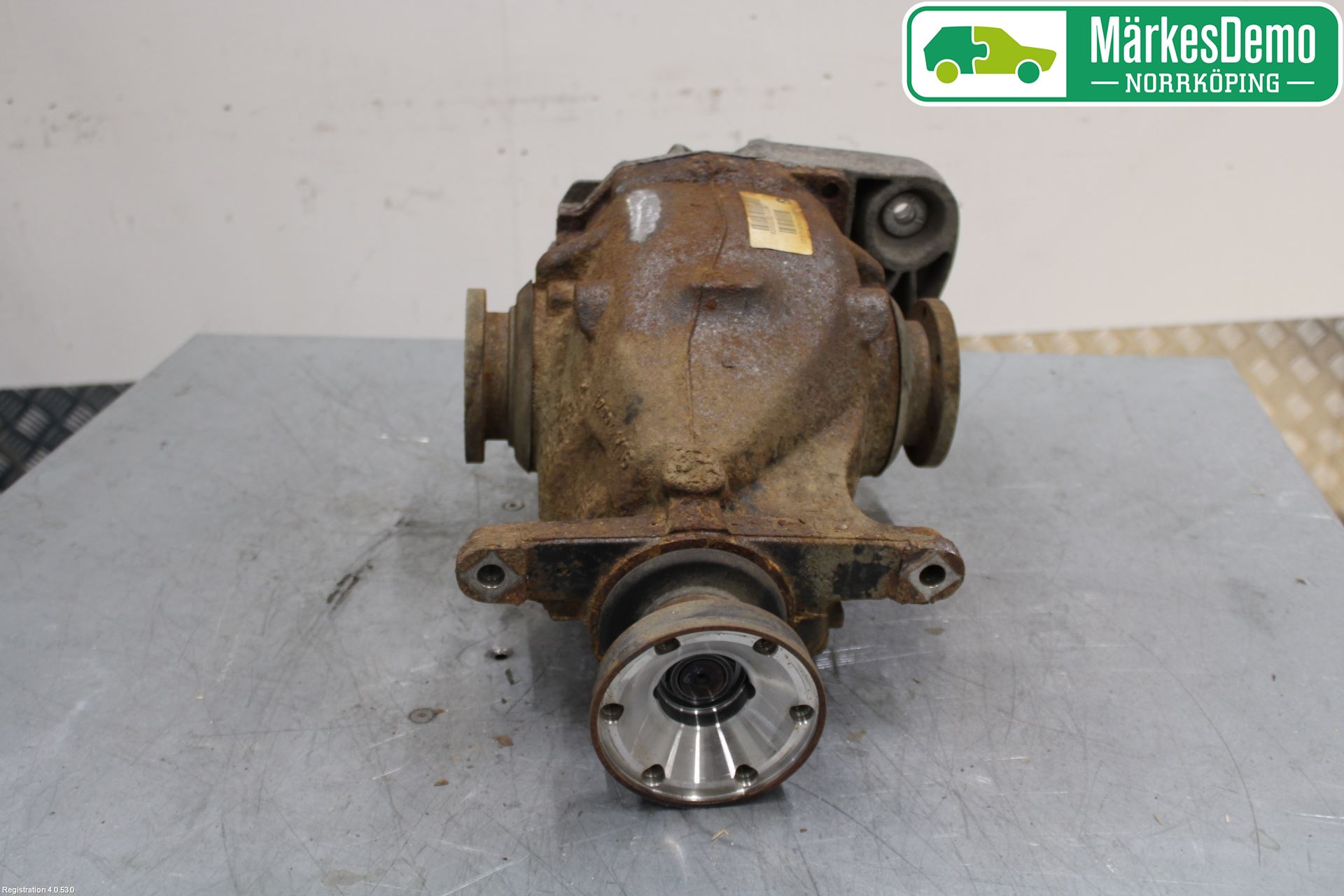 BMW 5 E60/61 Sed/Tou 02-10 Bakaksel Kardang Bak -Diff
