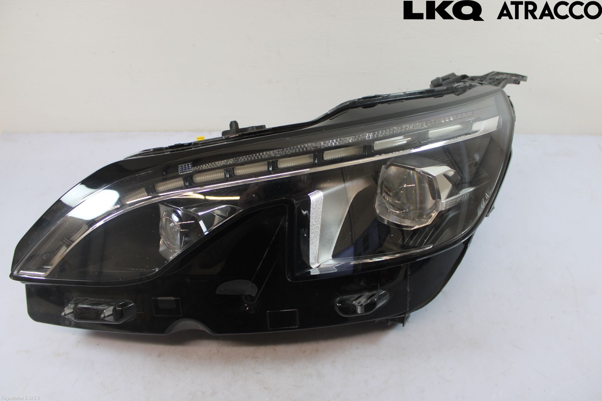 Peugeot 3008 17-24 Frontlykt Venstre