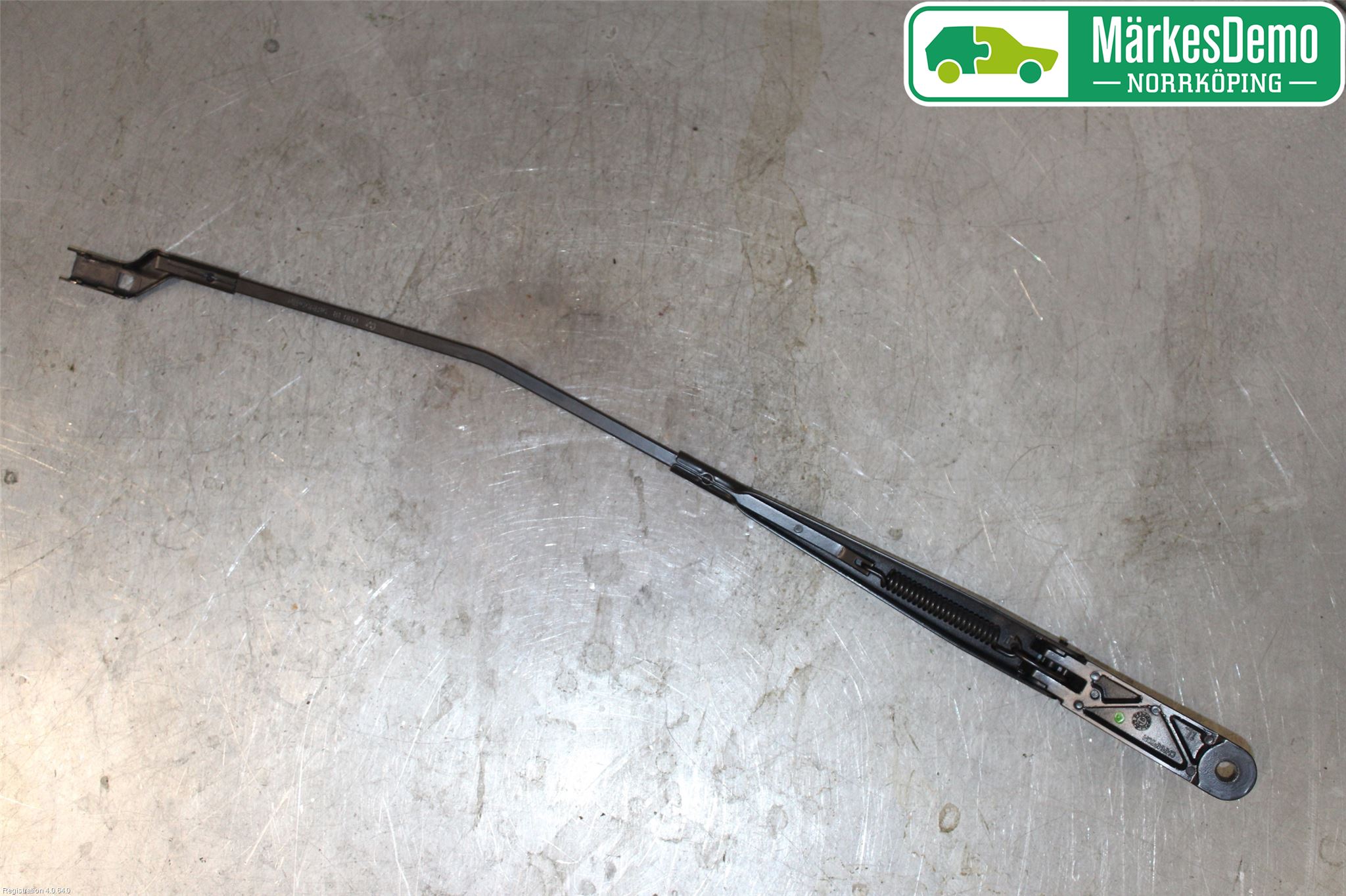 Volkswagen VW GOLF / E-GOLF VII 13-20 Viskerarm-Armer Frontrute