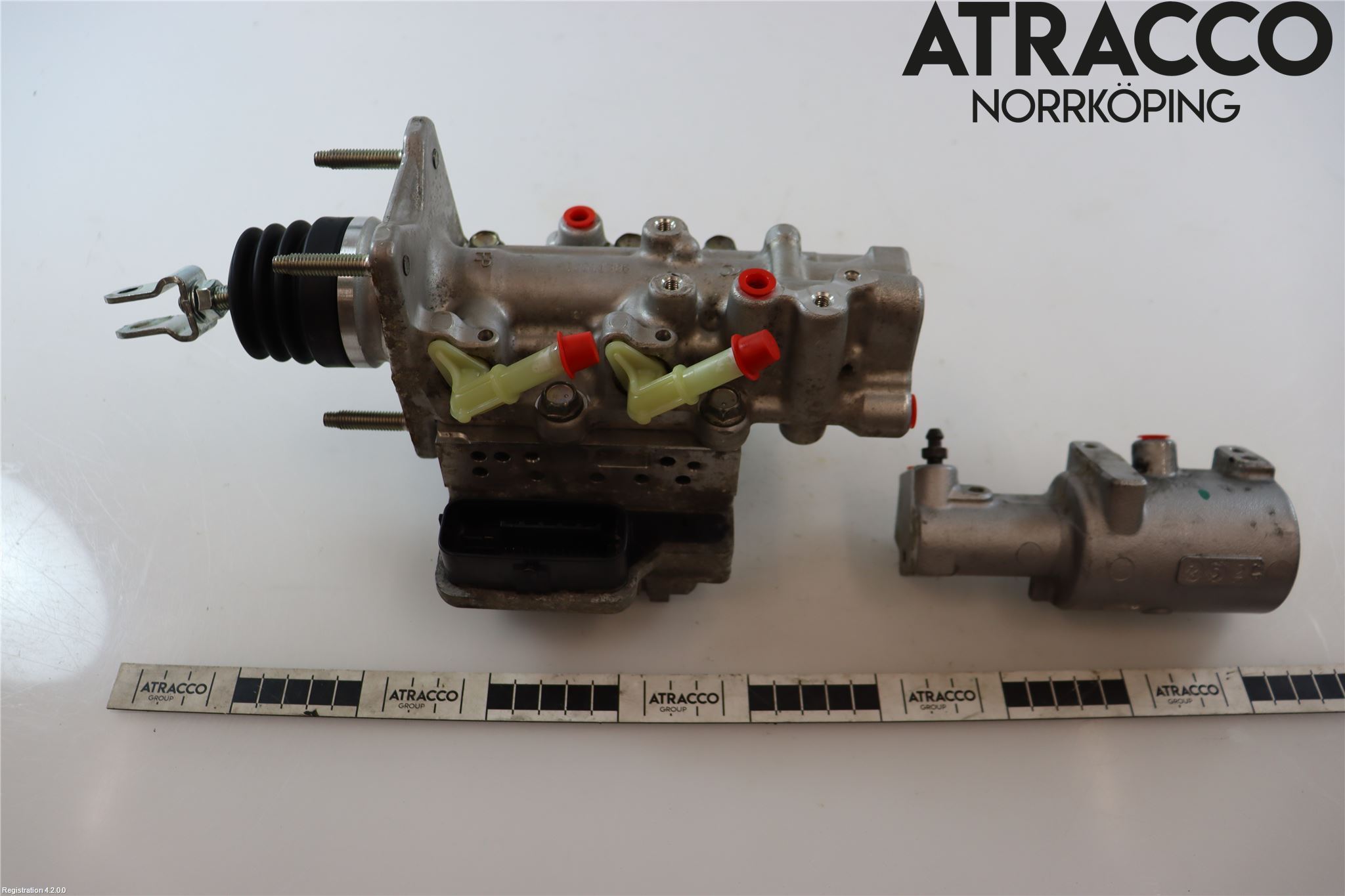 Toyota YARIS XP130 12-14 Brems Hovedsylinder