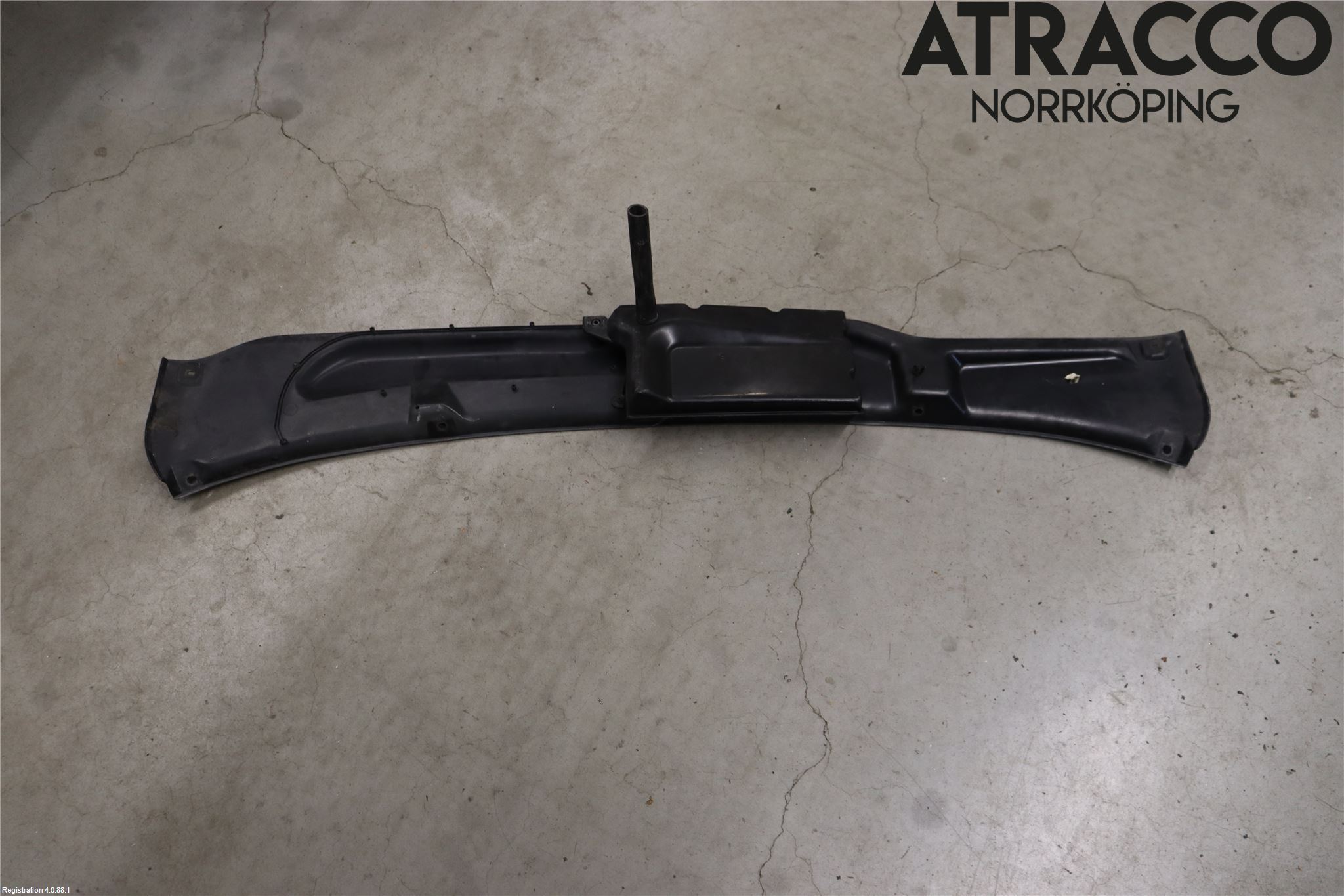 Saab 9000 CS    92-98 Visker Deksel-Grill-Under Frr