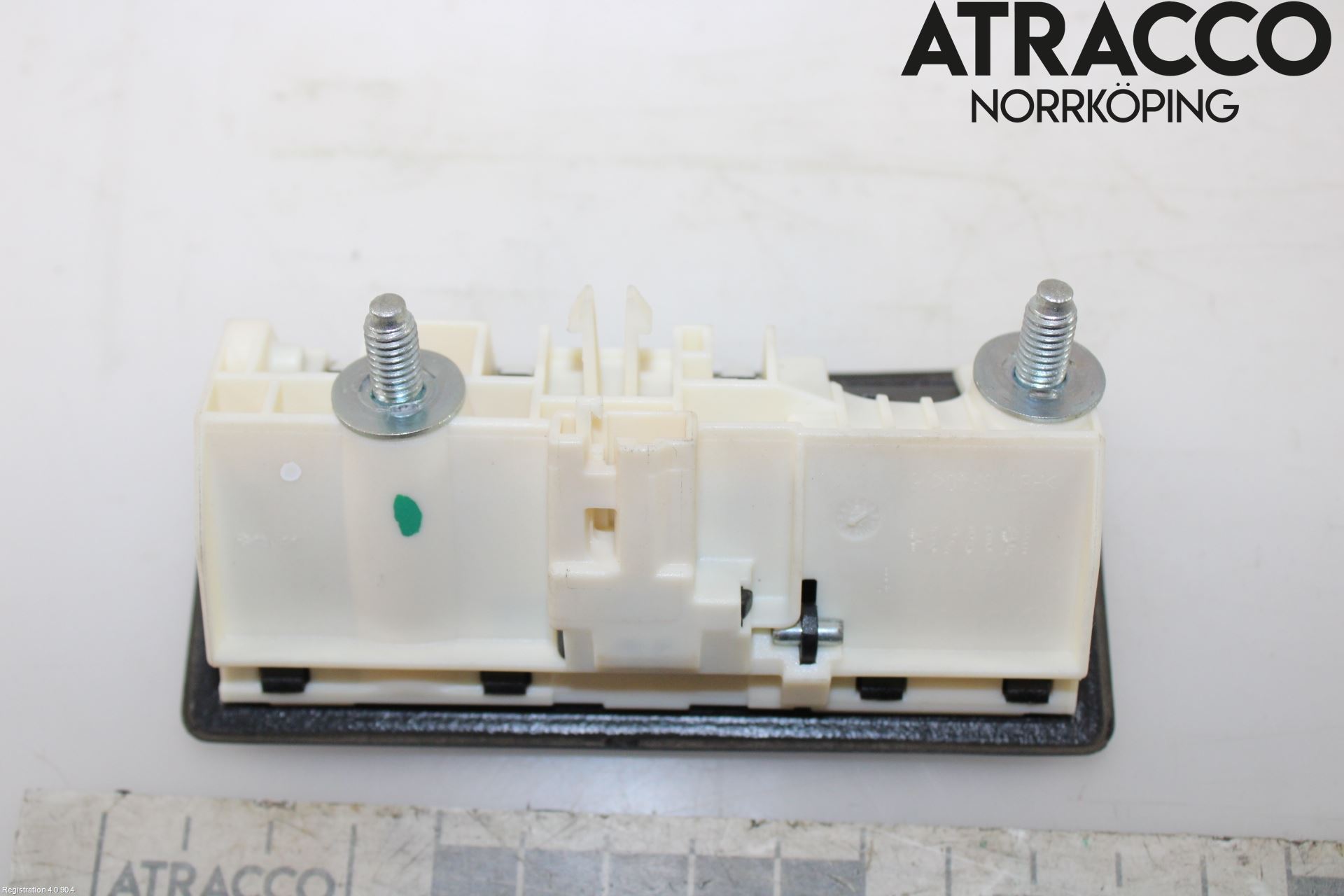 Audi Q3 8U 12-18 Bakluke Handtak Ytre