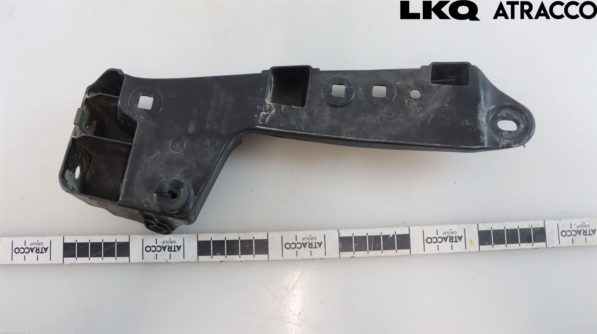 Toyota CAMRY 19-24 Støtfangerfeste Bak Høyre