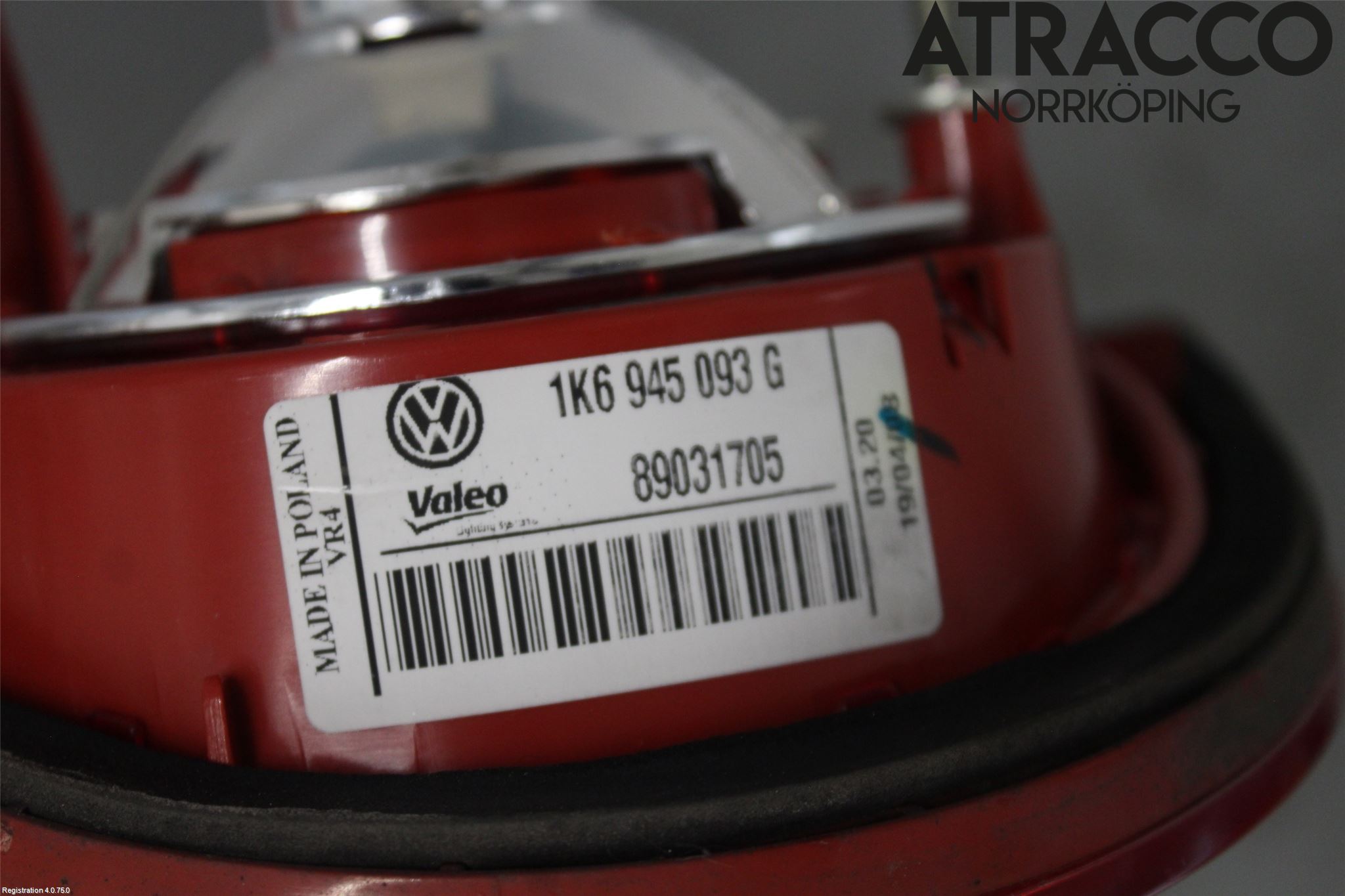 Volkswagen VW GOLF V 04-09 Baklykt Venstre  På Luke(Indre