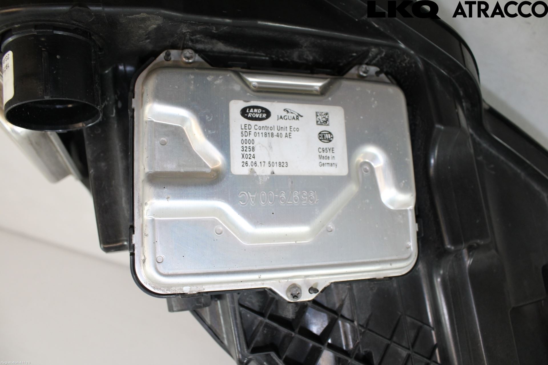 Jaguar XE (X760) 15-24 Frontlykt Venstre