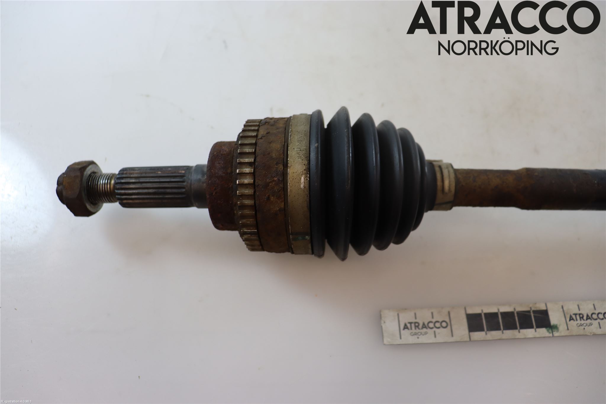 Suzuki ALTO 79-14 Drivaksel Foran Kompl Høyre