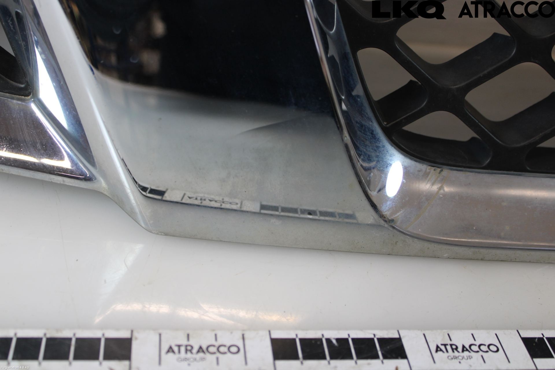 Nissan NAVARA 05-16 Grill Komplett
