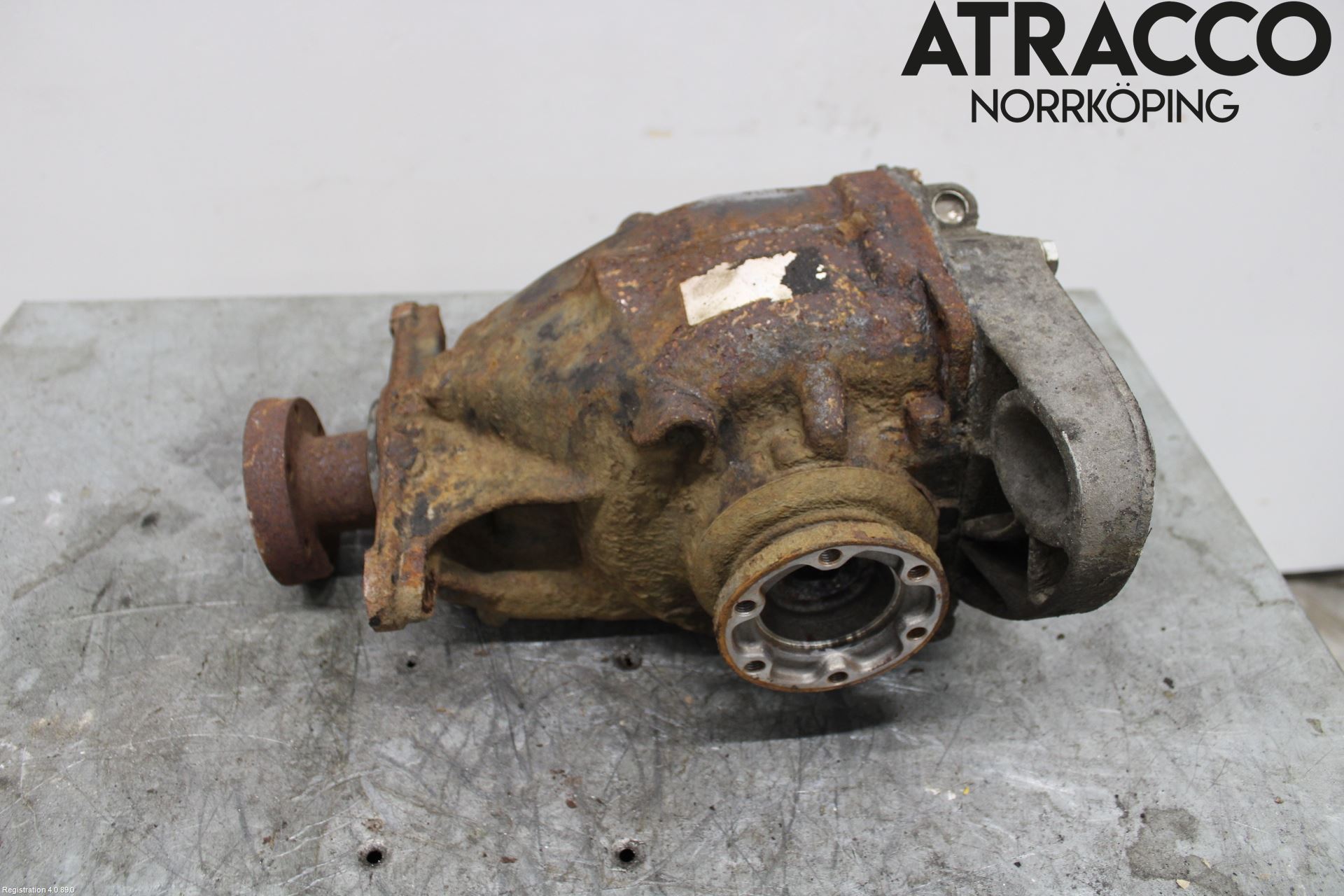 BMW 5 E60/61 Sed/Tou 02-10 Bakaksel Kardang Bak -Diff