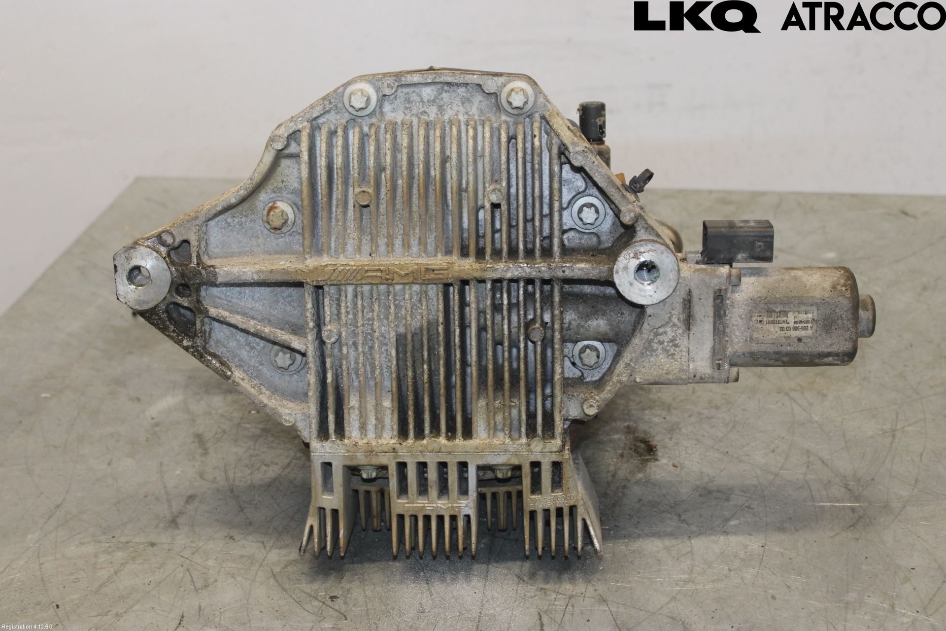 Mercedes-Benz MB E-KLASS (W213) 16-23 Bakaksel Kardang Bak -Diff