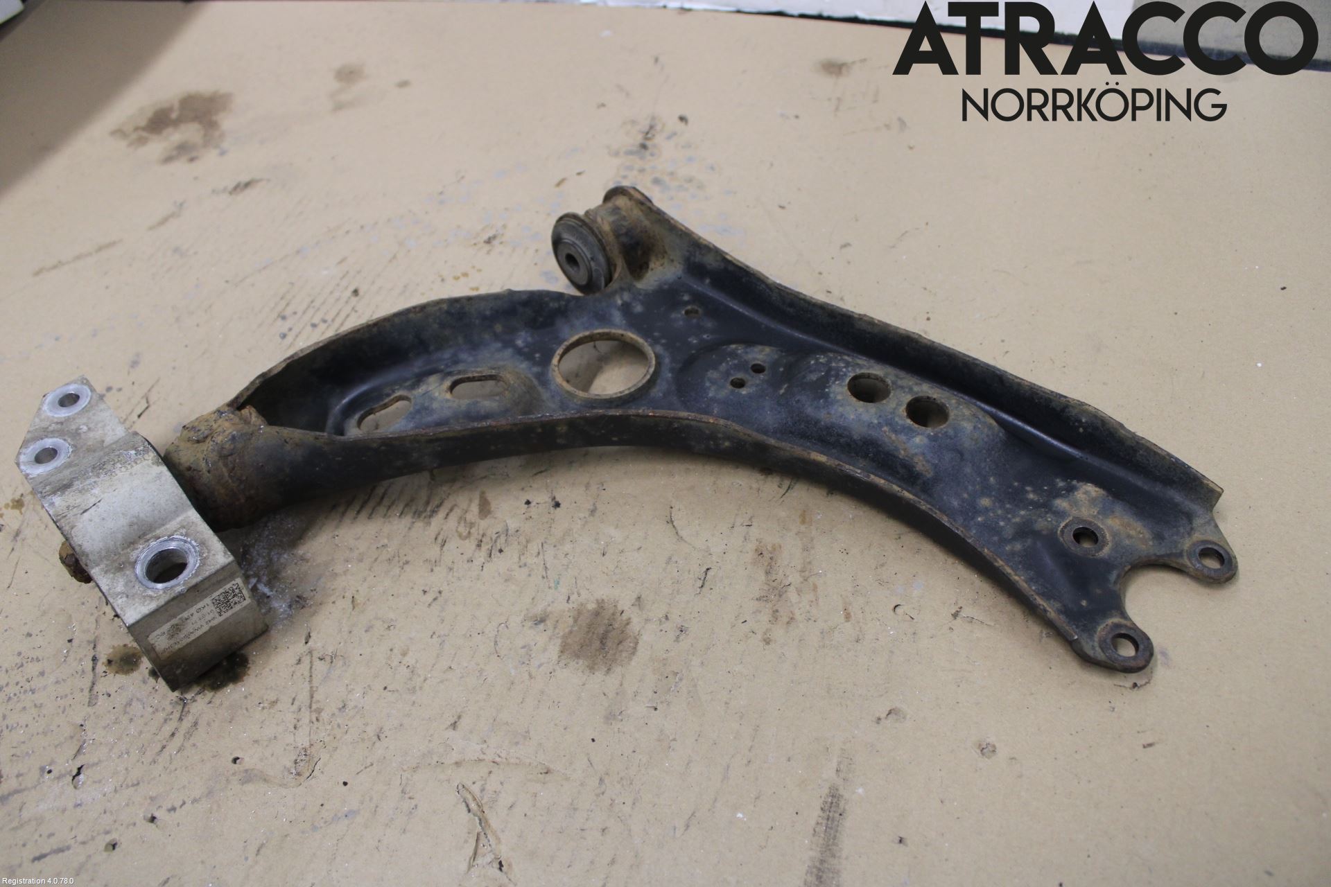 Volkswagen VW GOLF VI 09-13 Bærearm Foran Venstre Nedre
