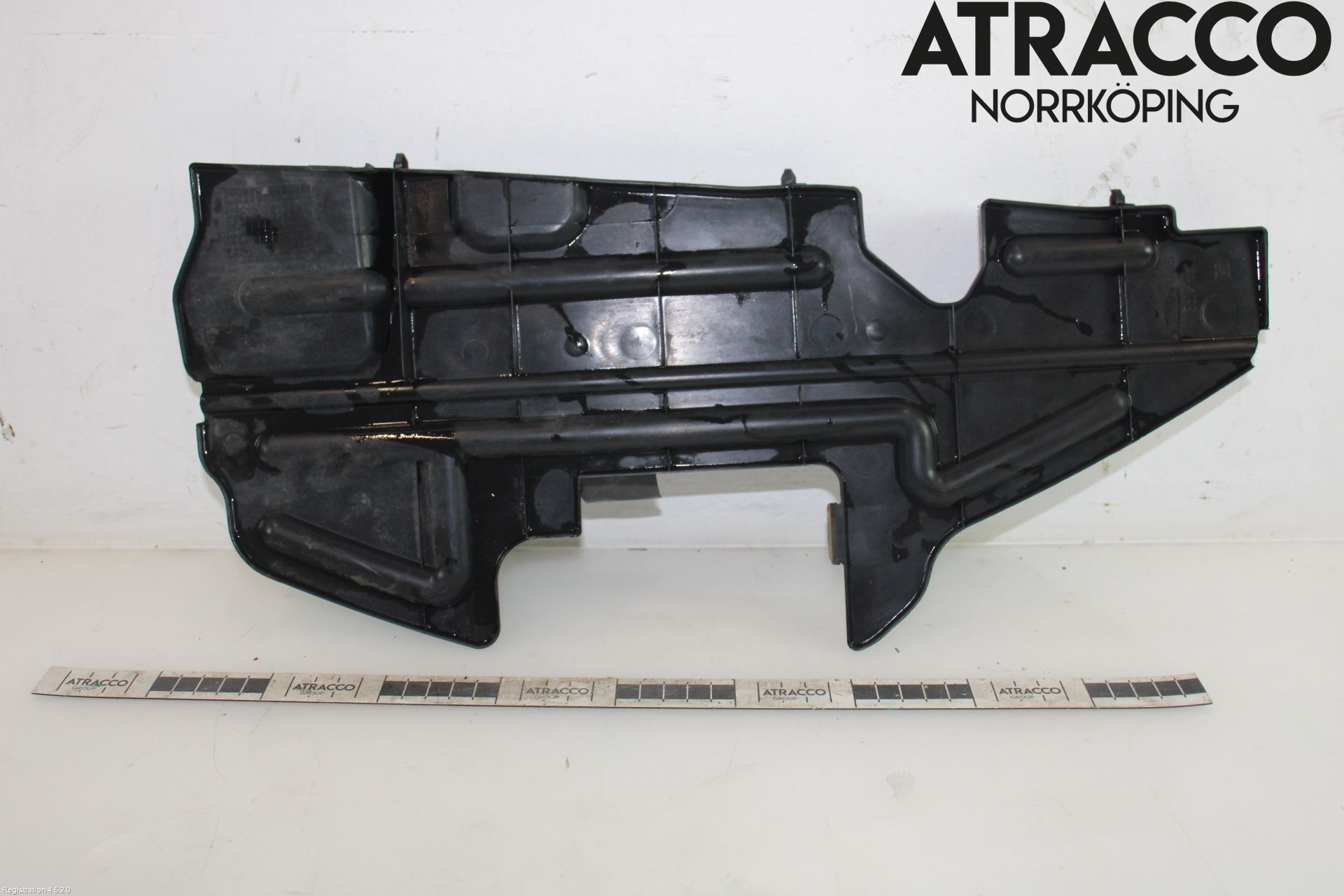 Toyota AVENSIS 03-06 Luftstyring Front