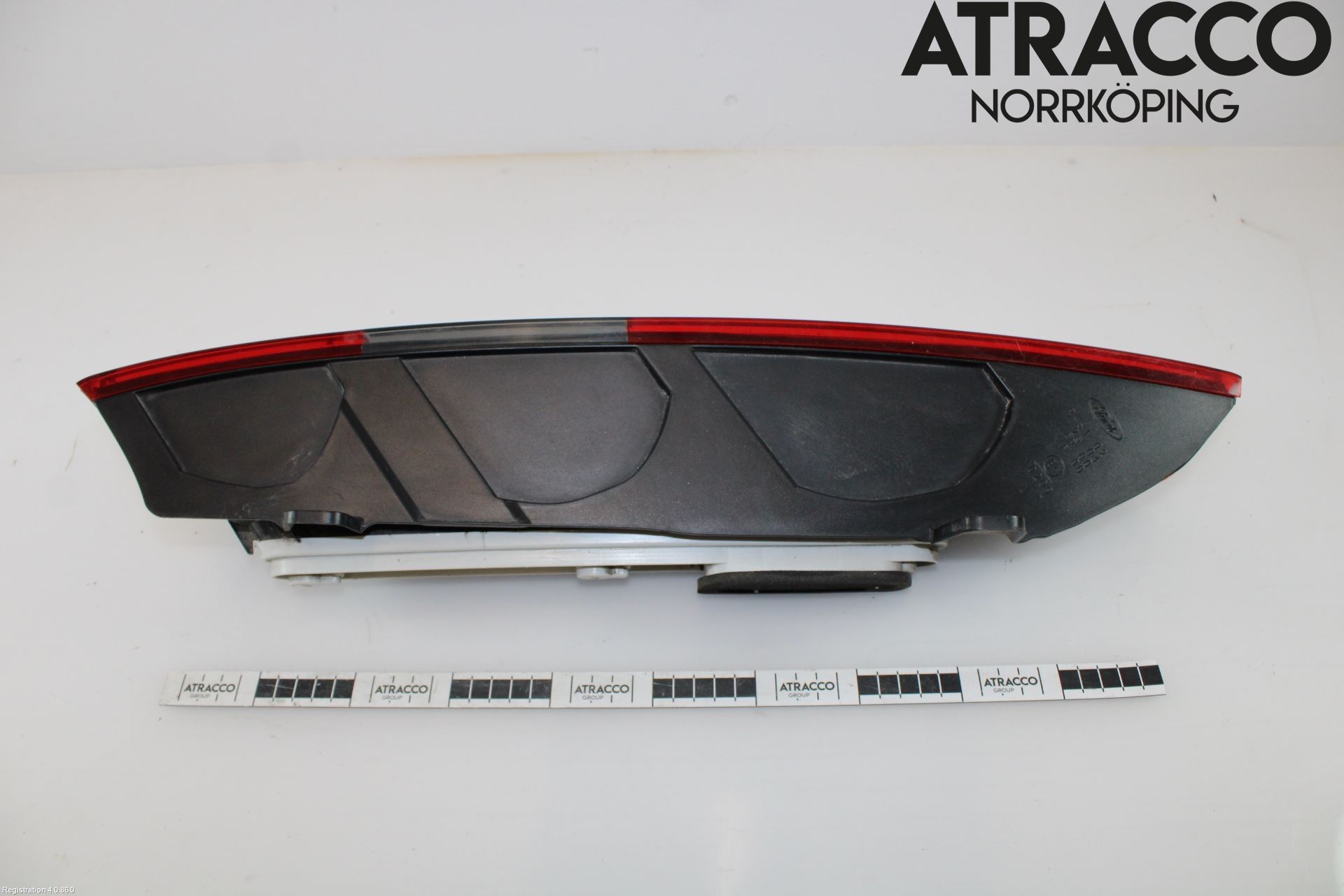 Ford FOCUS     04-07 Baklykt Venstre