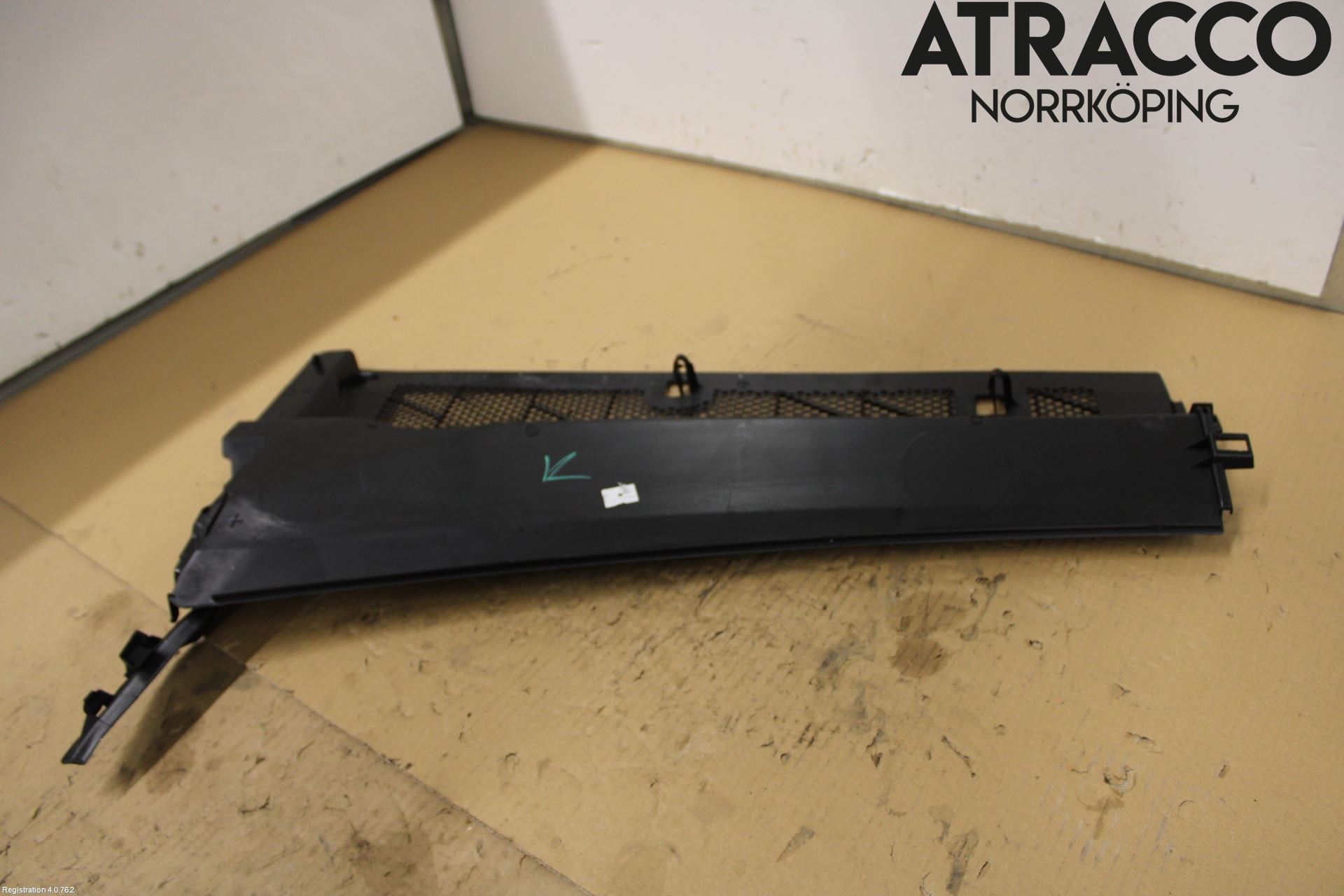 Peugeot 208/E-208 20- Visker Deksel-Grill-Under Frr
