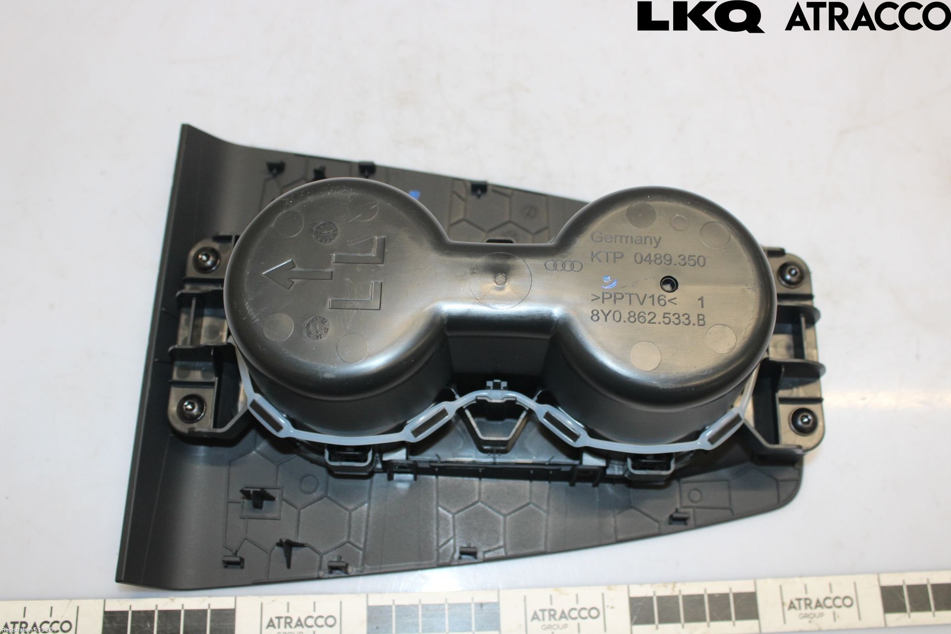 Audi Q4 E-TRON FZ 22- Innr Koppholder