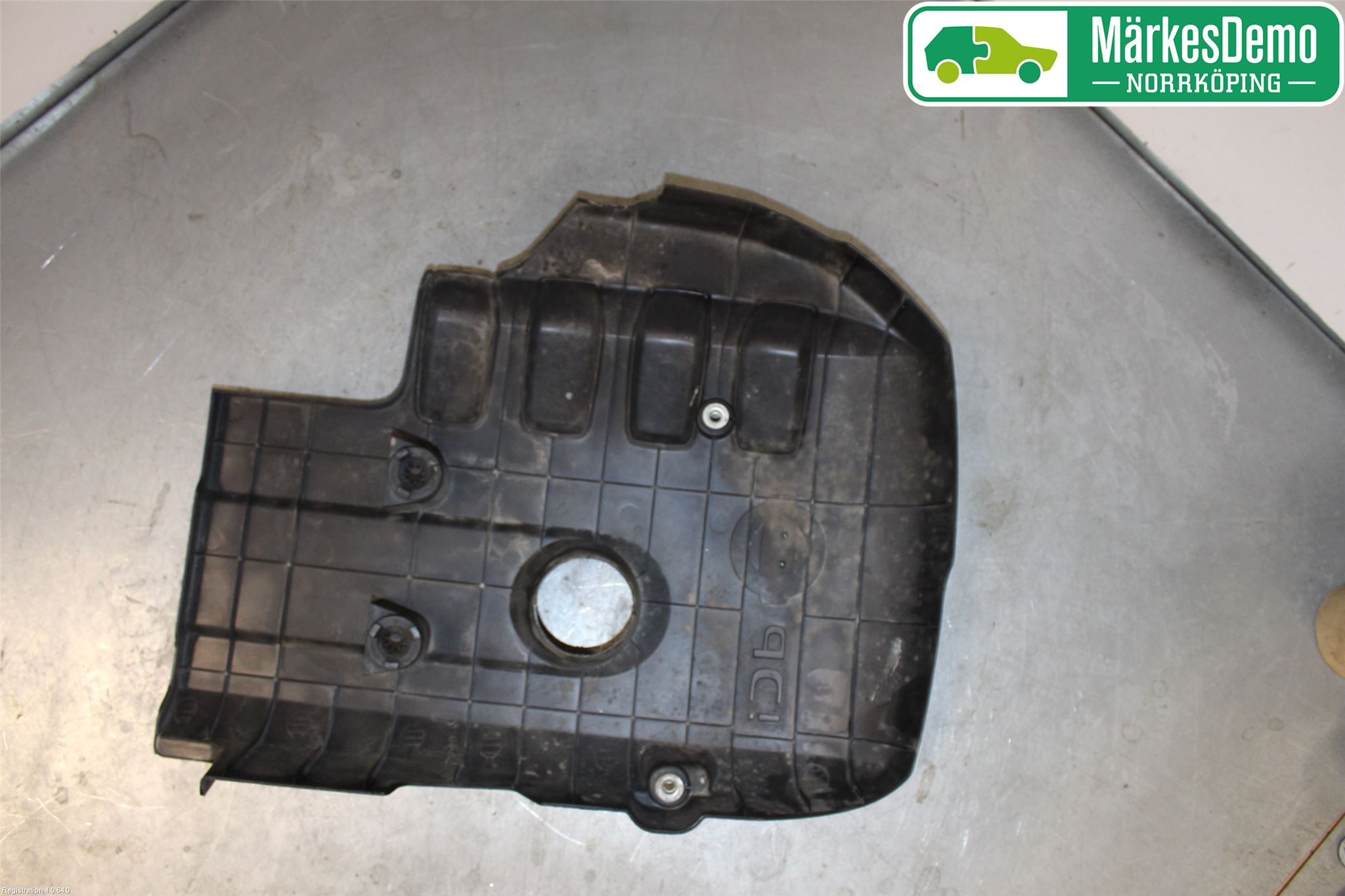 Nissan NAVARA 05-16 Motor Deksel Over Motor