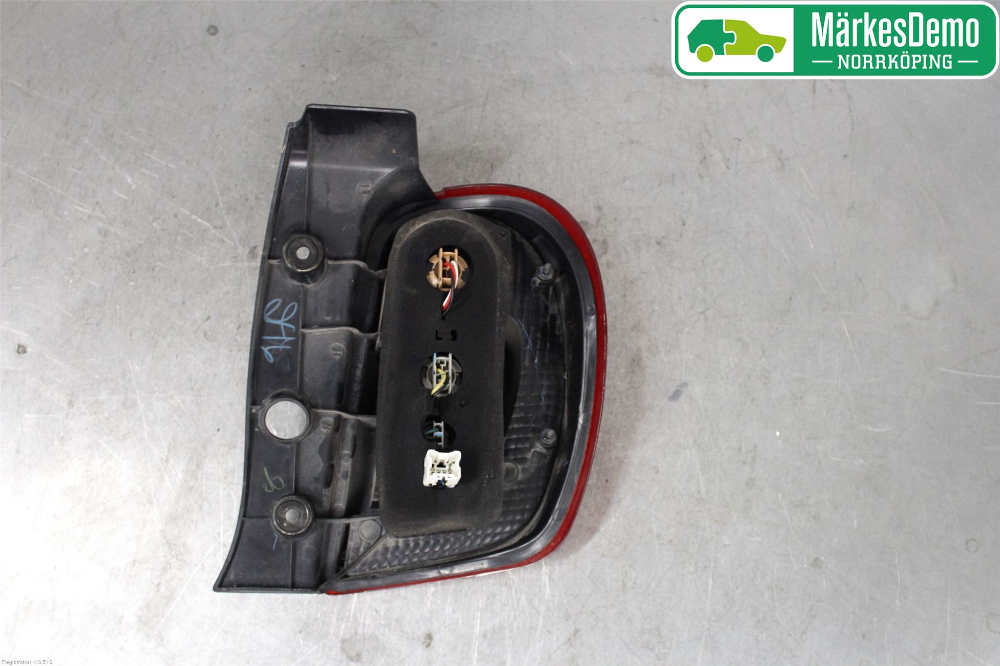 Nissan MICRA 11-16 Baklykt Venstre