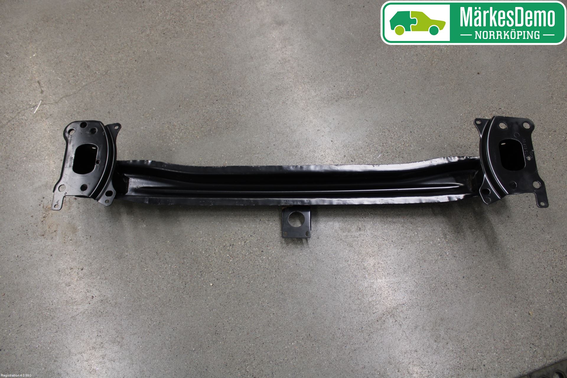 Volkswagen VW GOLF V 04-09 Støtfanger Foran Bjelke