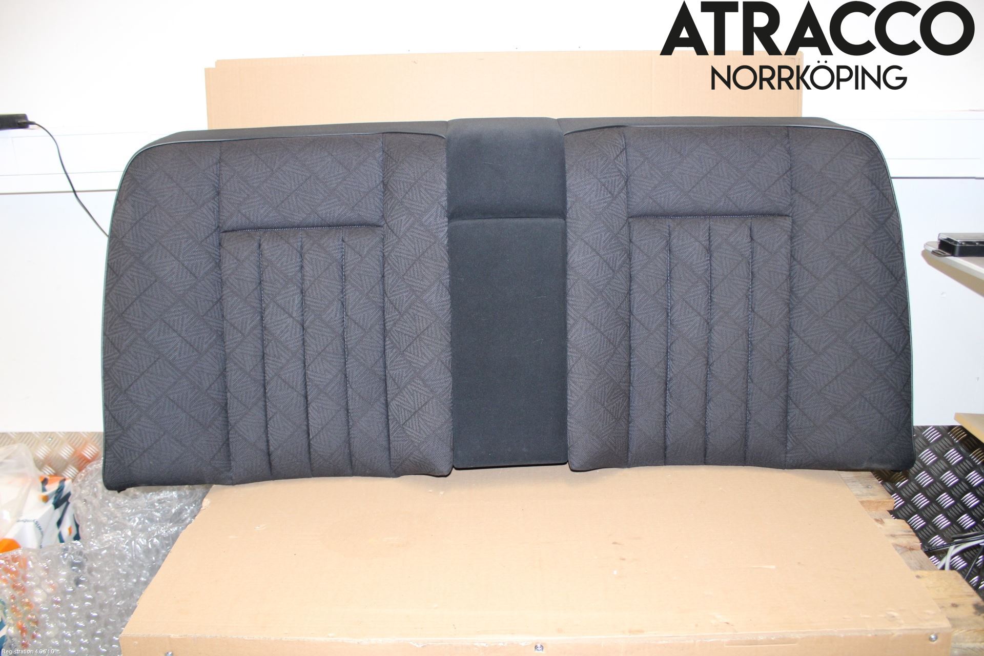 Mercedes-Benz MB 200-500  (W124) 86-96 Innr Sete Bak Seterygg