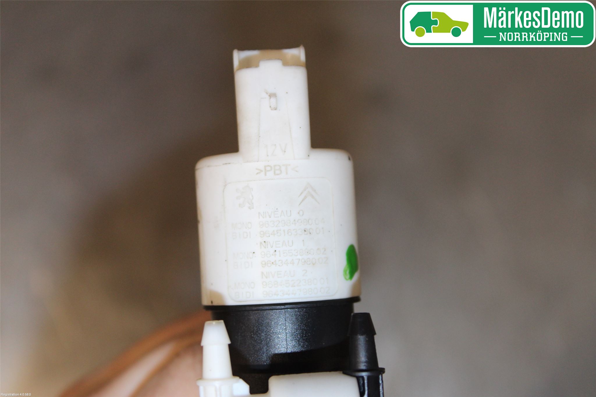 Citroen C4 II 11-18 Spylerpumpe Frontrute