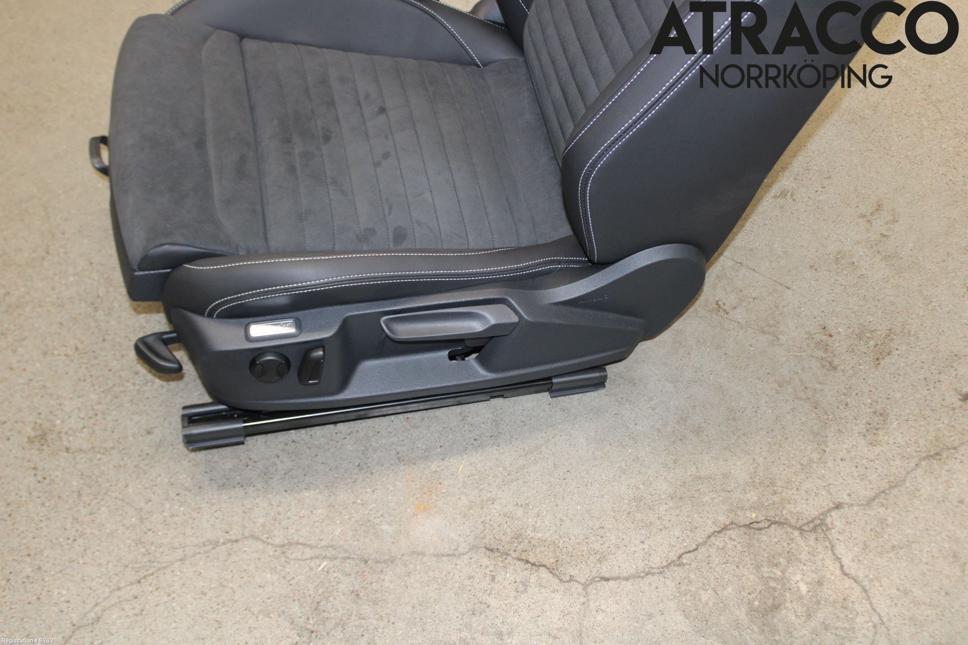 Volkswagen VW PASSAT 20-24 Innr Sete Foran Venstre