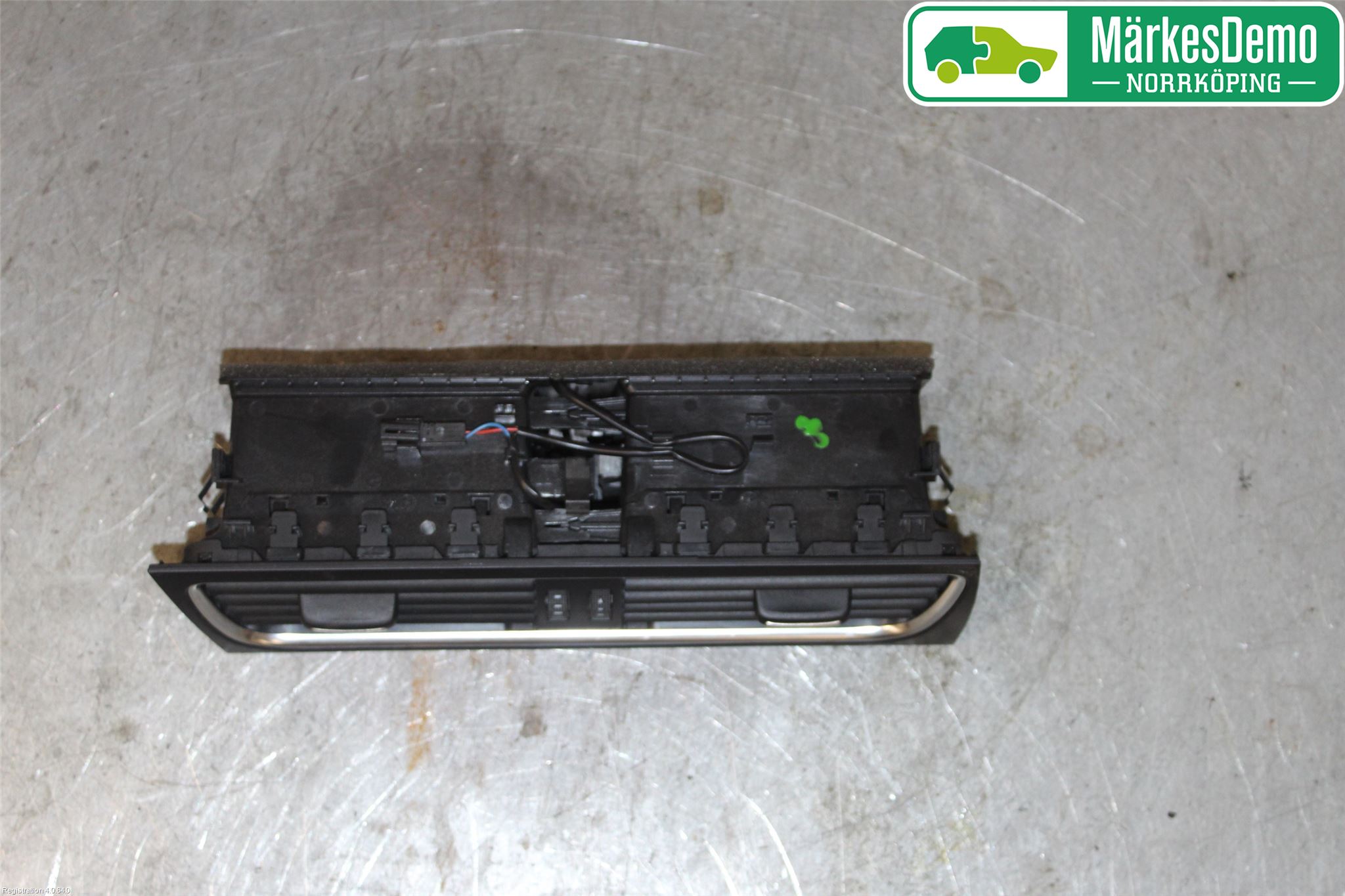 Audi A4/S4 08-11 Dashbord Kanal - Dyse