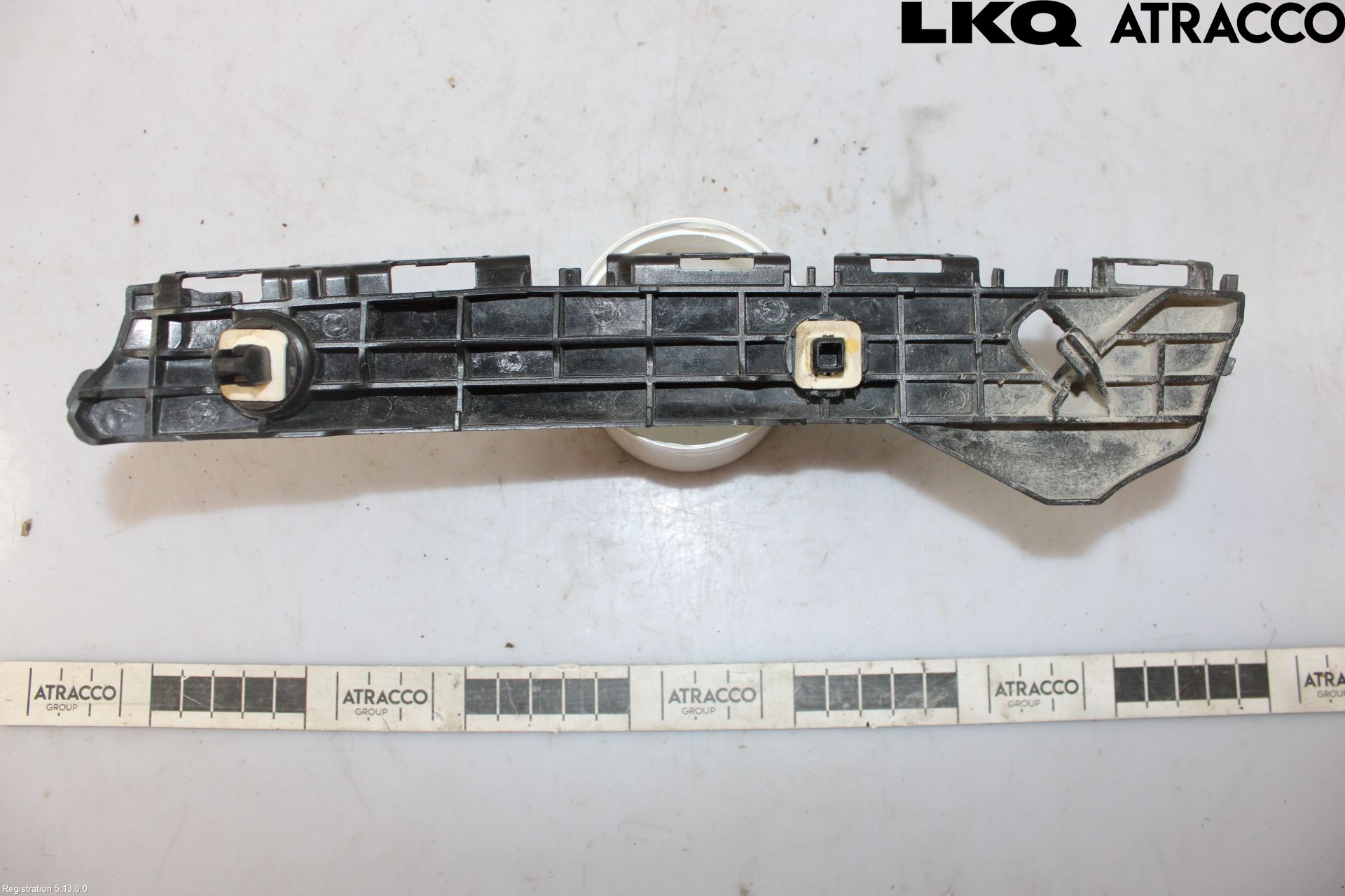 Toyota YARIS XP130 12-14 Støtfangerfeste Bak Venstre