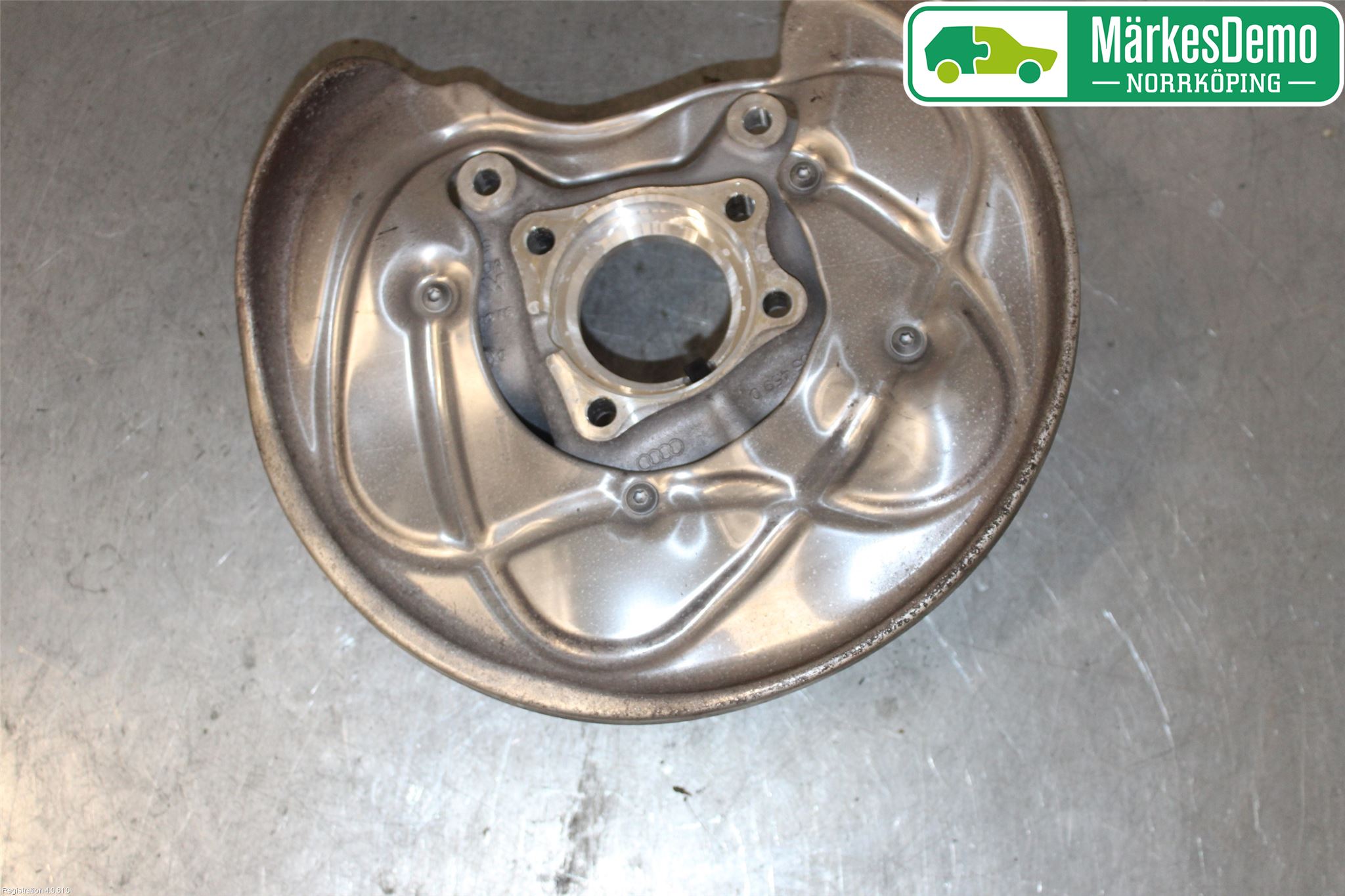 Audi A4/S4 B9 16-19 Spindel Vb