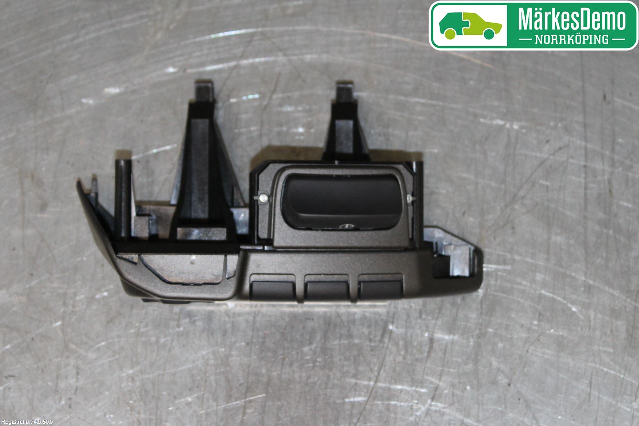 Landrover LAND ROVER DISCOVERY 4 10-16 Bryter Ratt Radio-Stereo