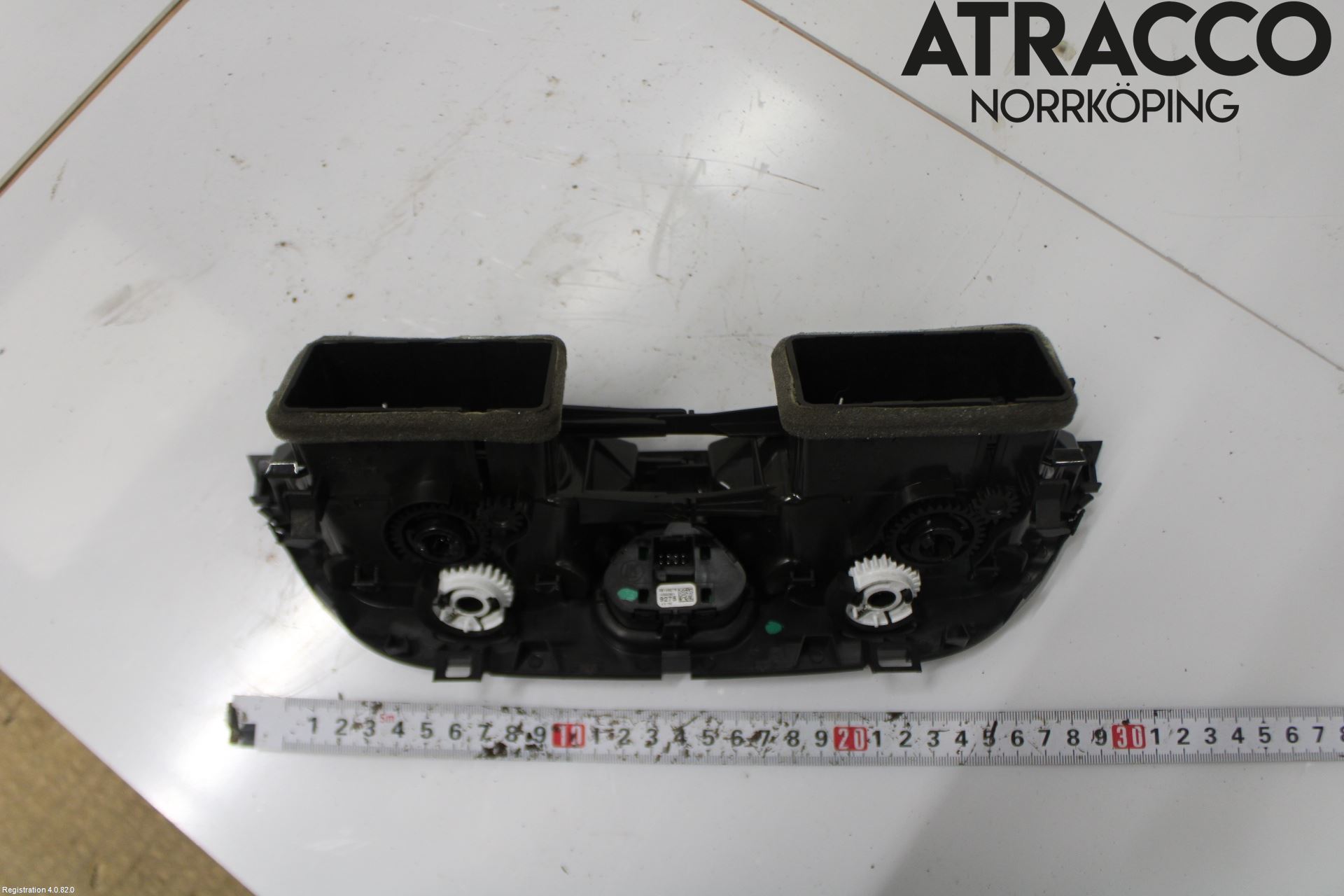 Opel CORSA E 15-19 Dashbord Kanal - Dyse