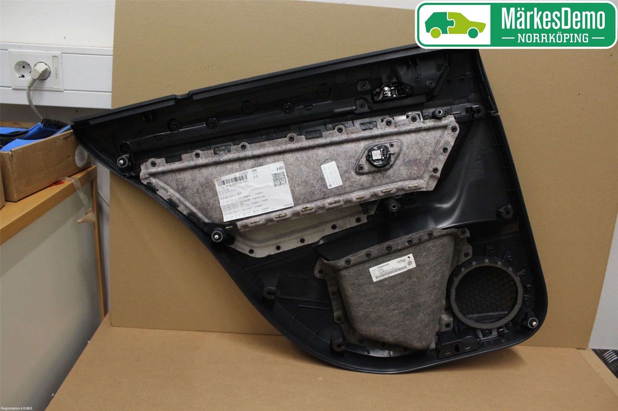 Volkswagen VW GOLF SPORTSVAN 15-20 Innr Dørtrekk Høyre
