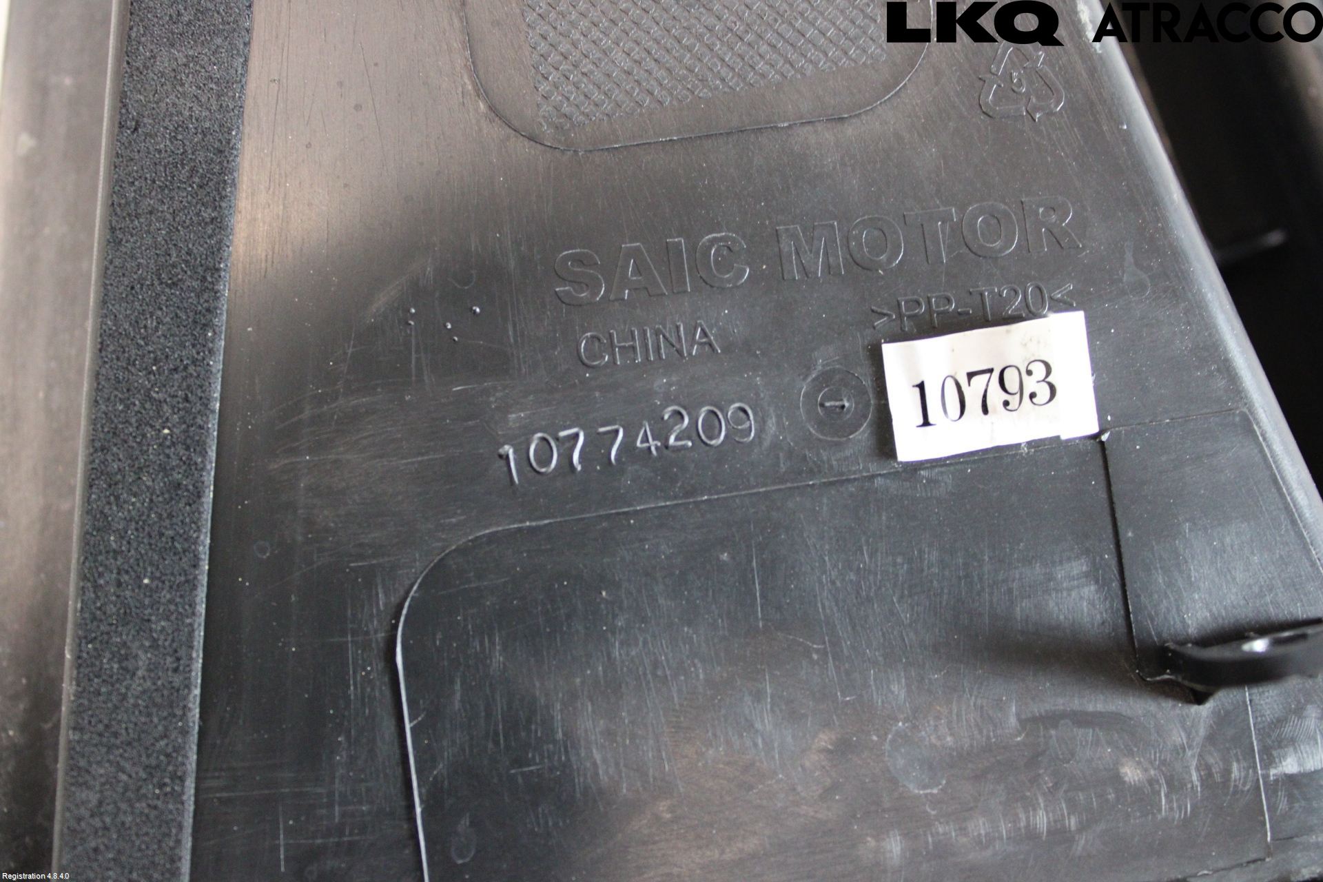 MG 5 22- Visker Deksel-Grill-Under Frr