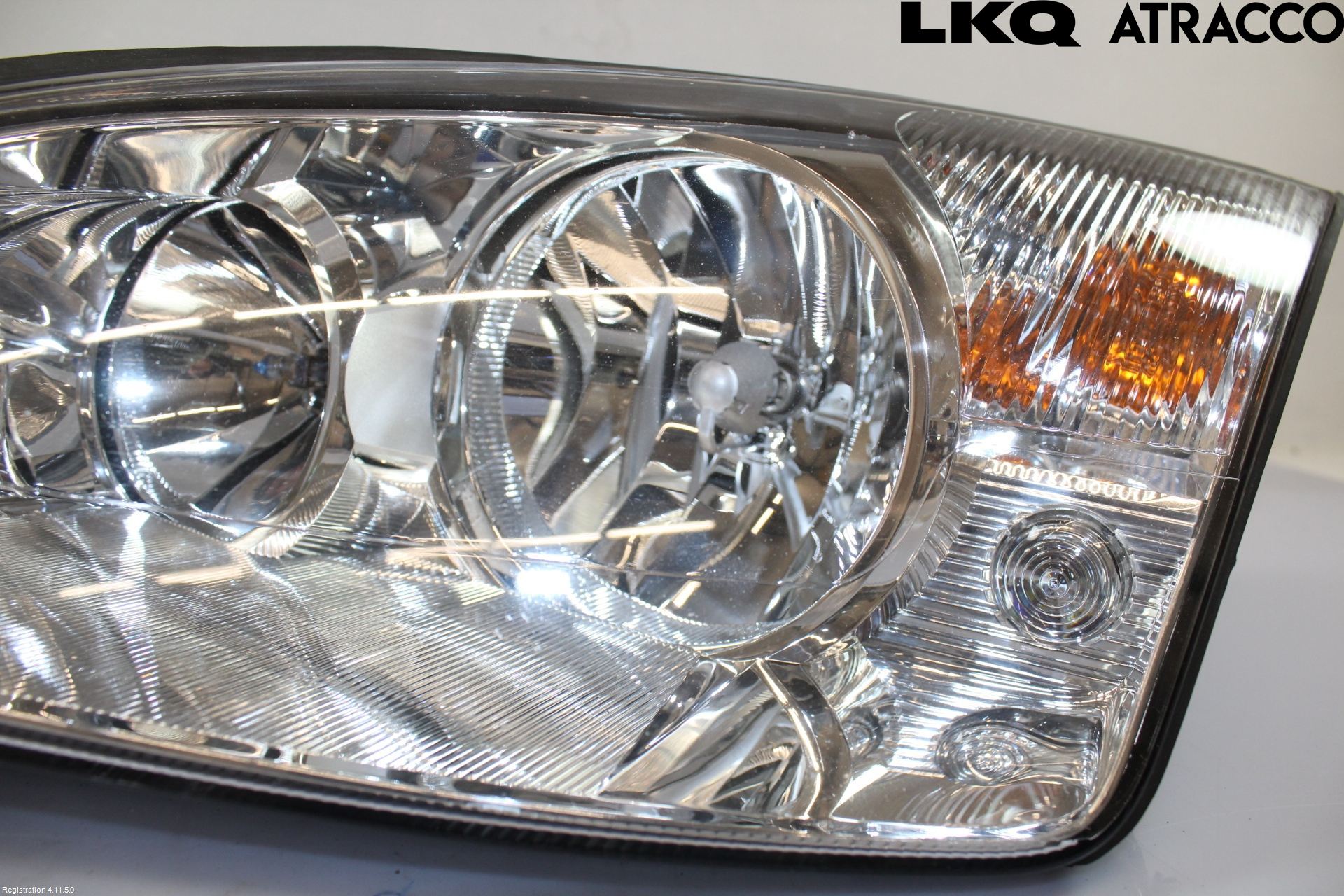 Ford MONDEO     01-06 Frontlykt Venstre