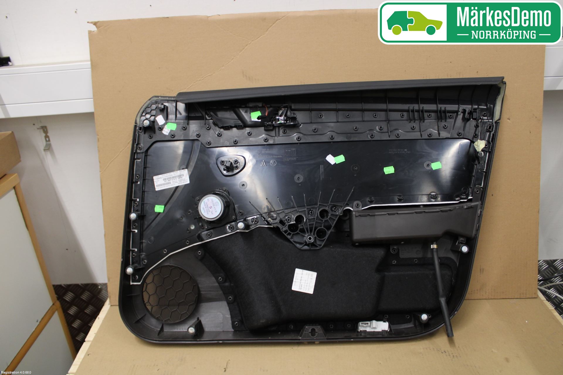 Skoda SUPERB 16-24 Innr Dørtrekk Venstre