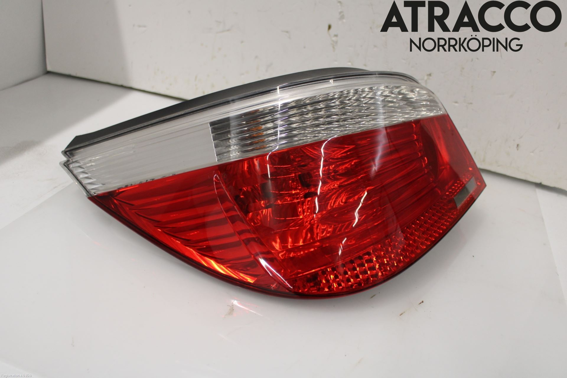 BMW 5 E60/61 Sed/Tou 02-10 Baklykt Venstre